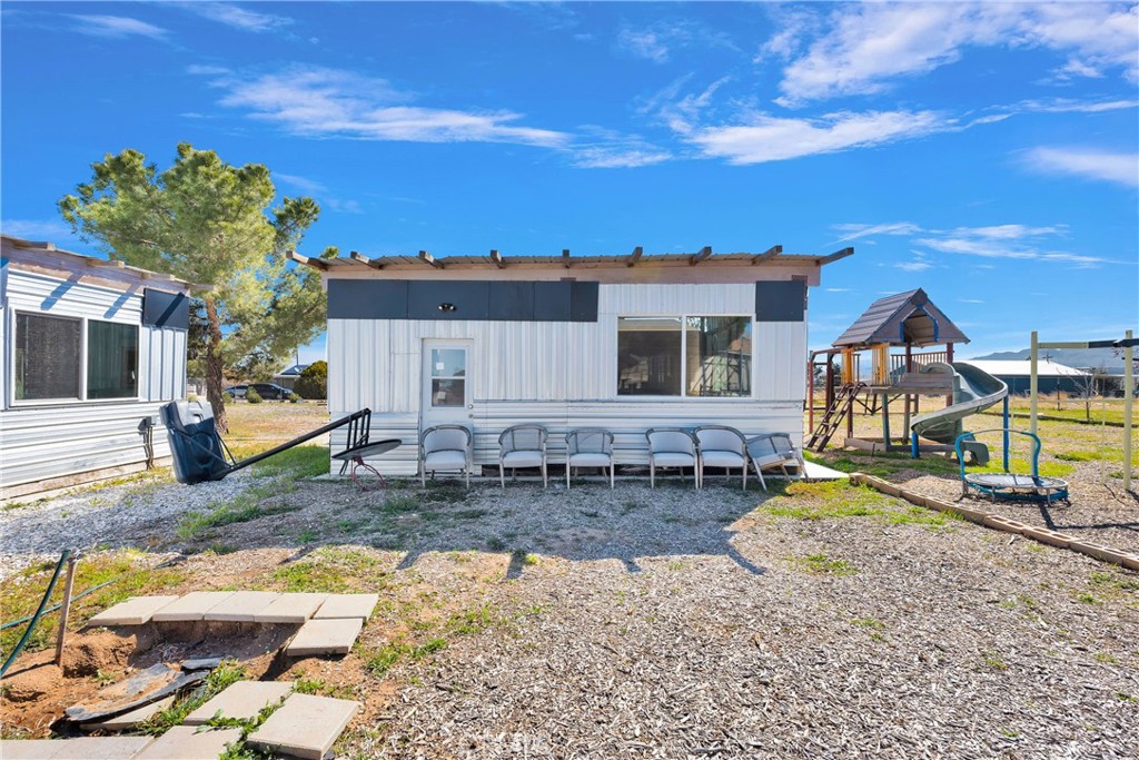 Hesperia, California, 92345, United States, 4 Bedrooms Bedrooms, ,3 BathroomsBathrooms,Residential,For Sale,1980738