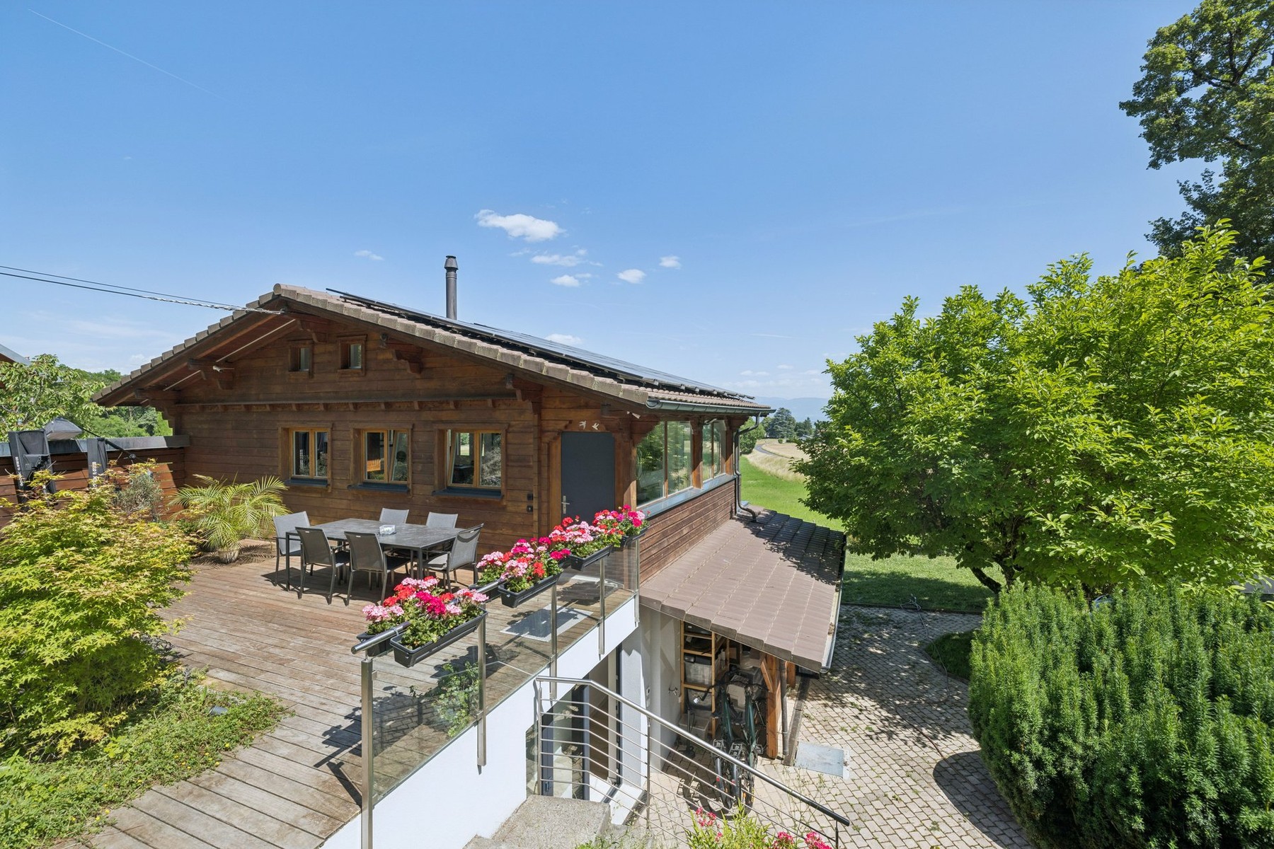  Stunning lake view, cottage with a pool - 物件實景