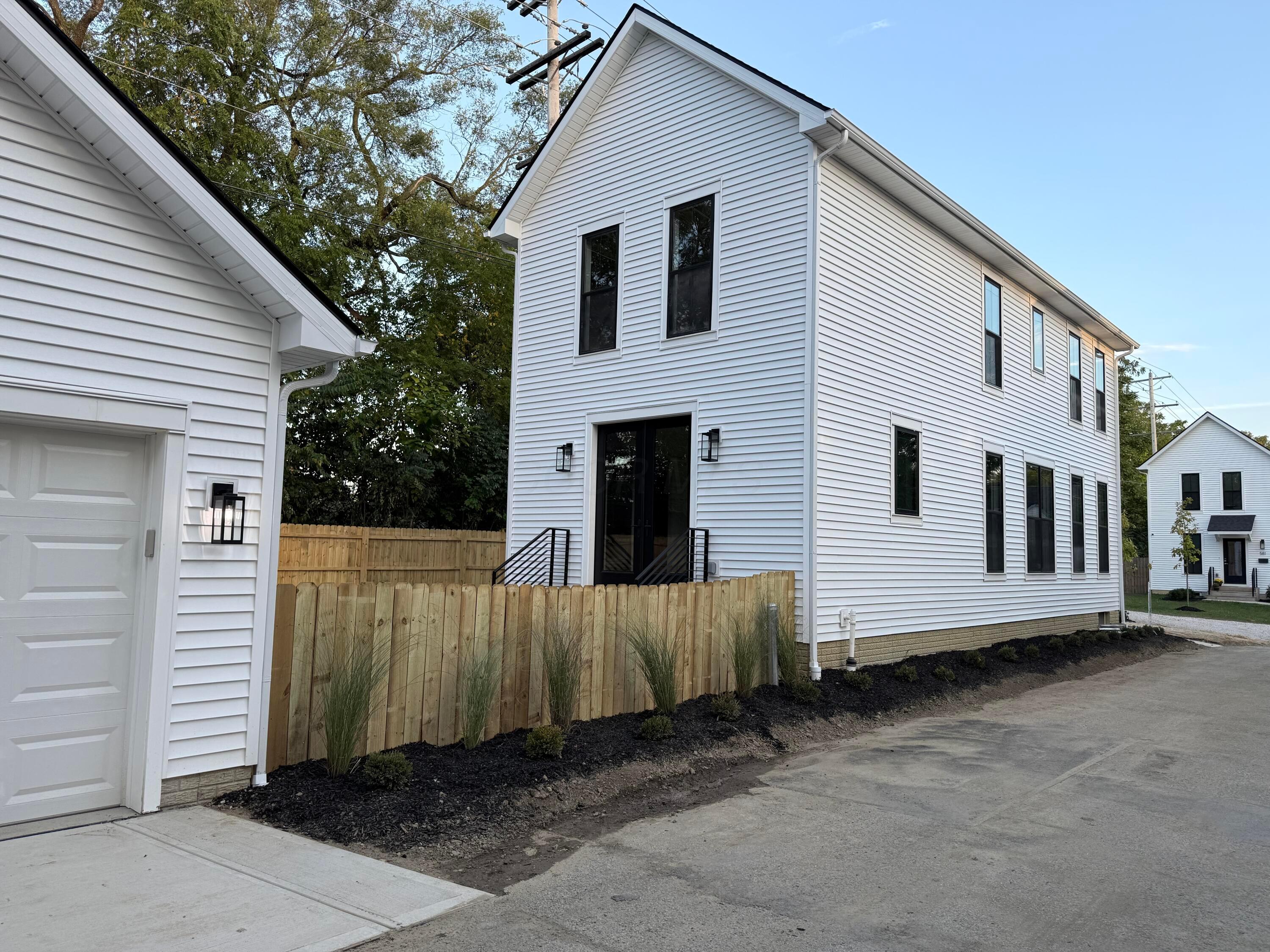 Columbus, Ohio, 43202, United States, 3 Bedrooms Bedrooms, ,3 BathroomsBathrooms,Residential,For Sale,1947098