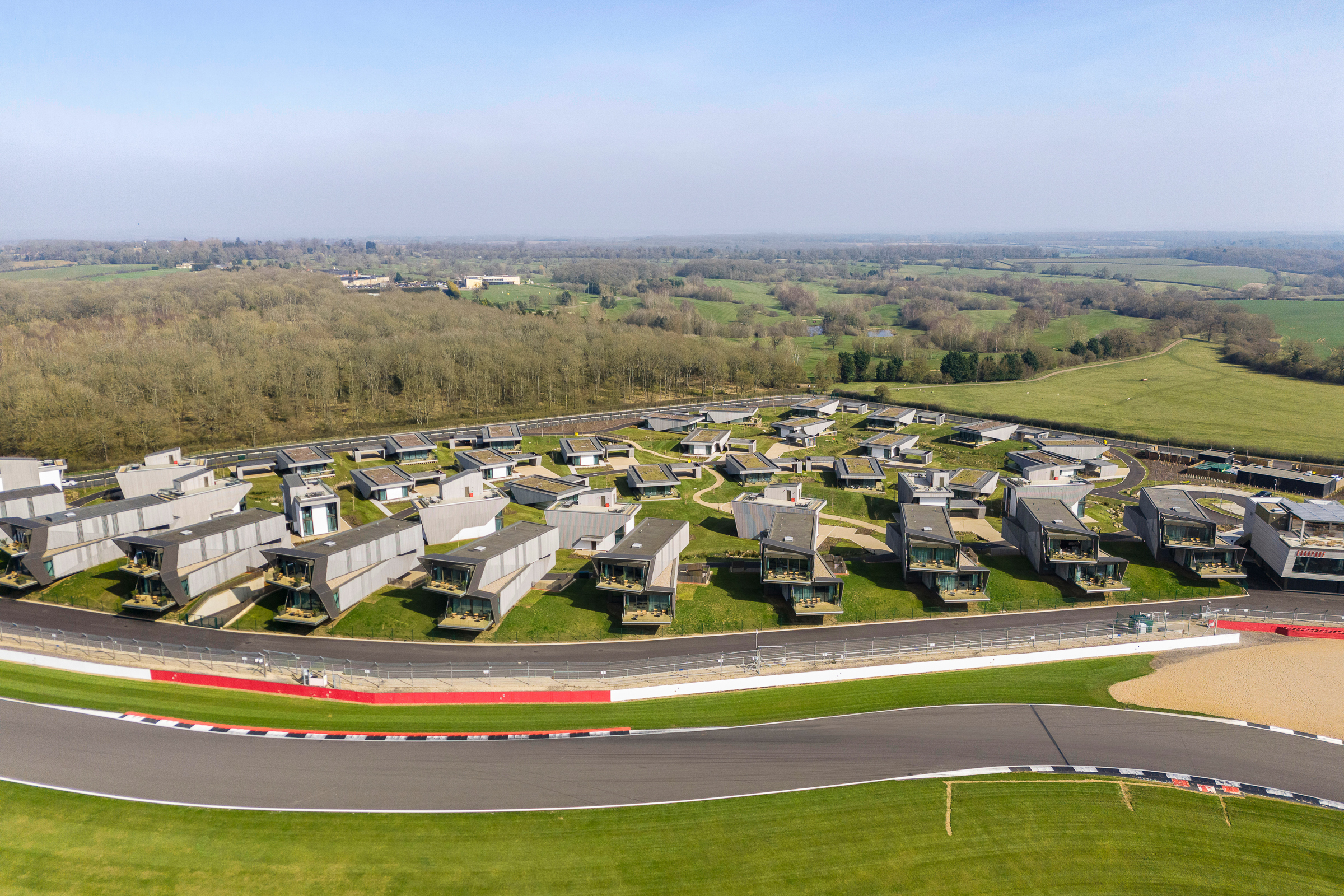  Exceptionally rare race track-fronted apartment with unrivalled views - 物件實景
