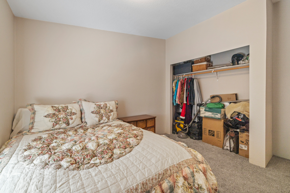 KLAMATH FALLS, Oregon, 97603, United States, 3 Bedrooms Bedrooms, ,2 BathroomsBathrooms,Residential,For Sale,1984310