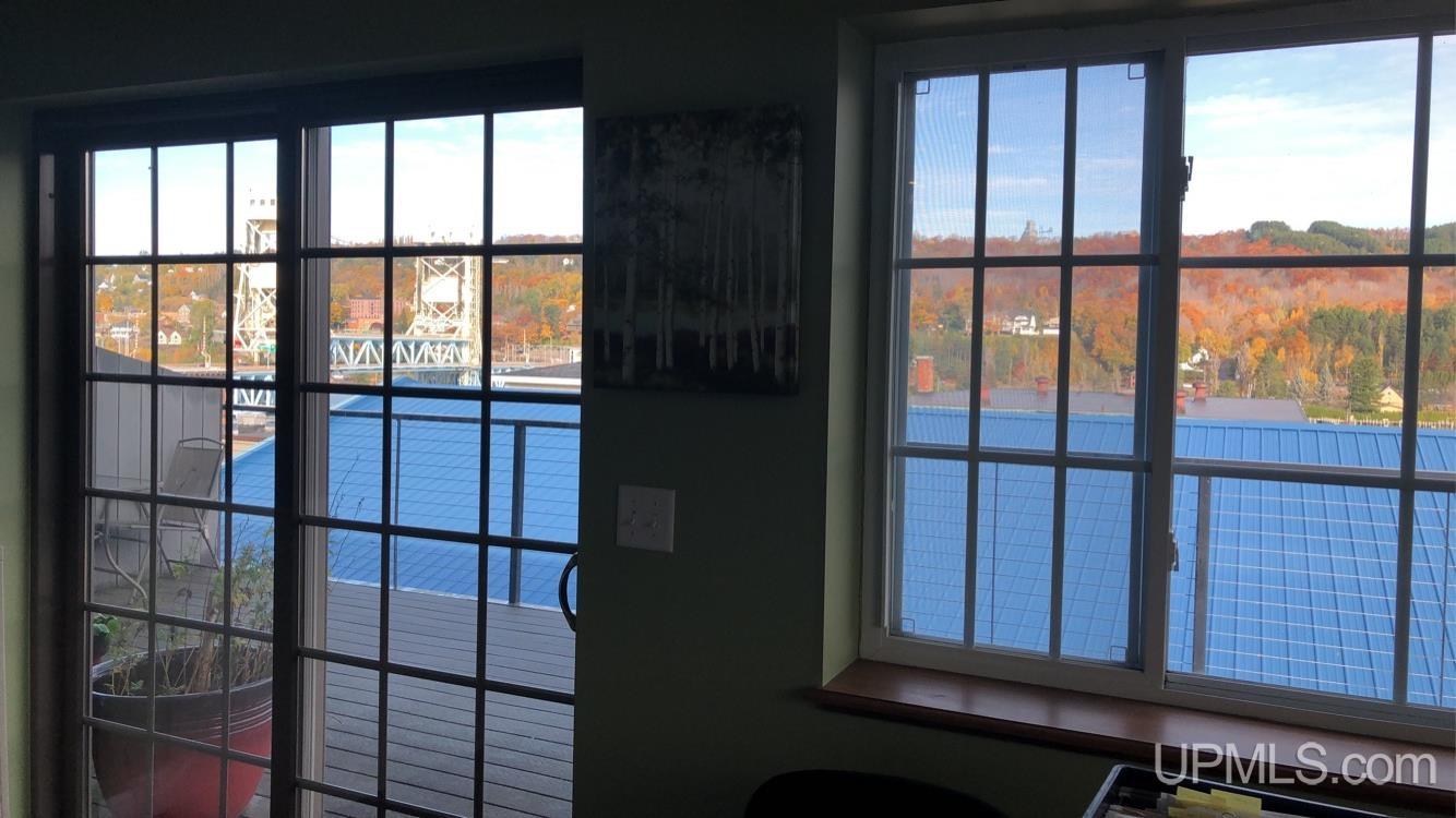 Houghton, Michigan, 49931, United States, 5 Bedrooms Bedrooms, ,2 BathroomsBathrooms,Residential,For Sale,1977730