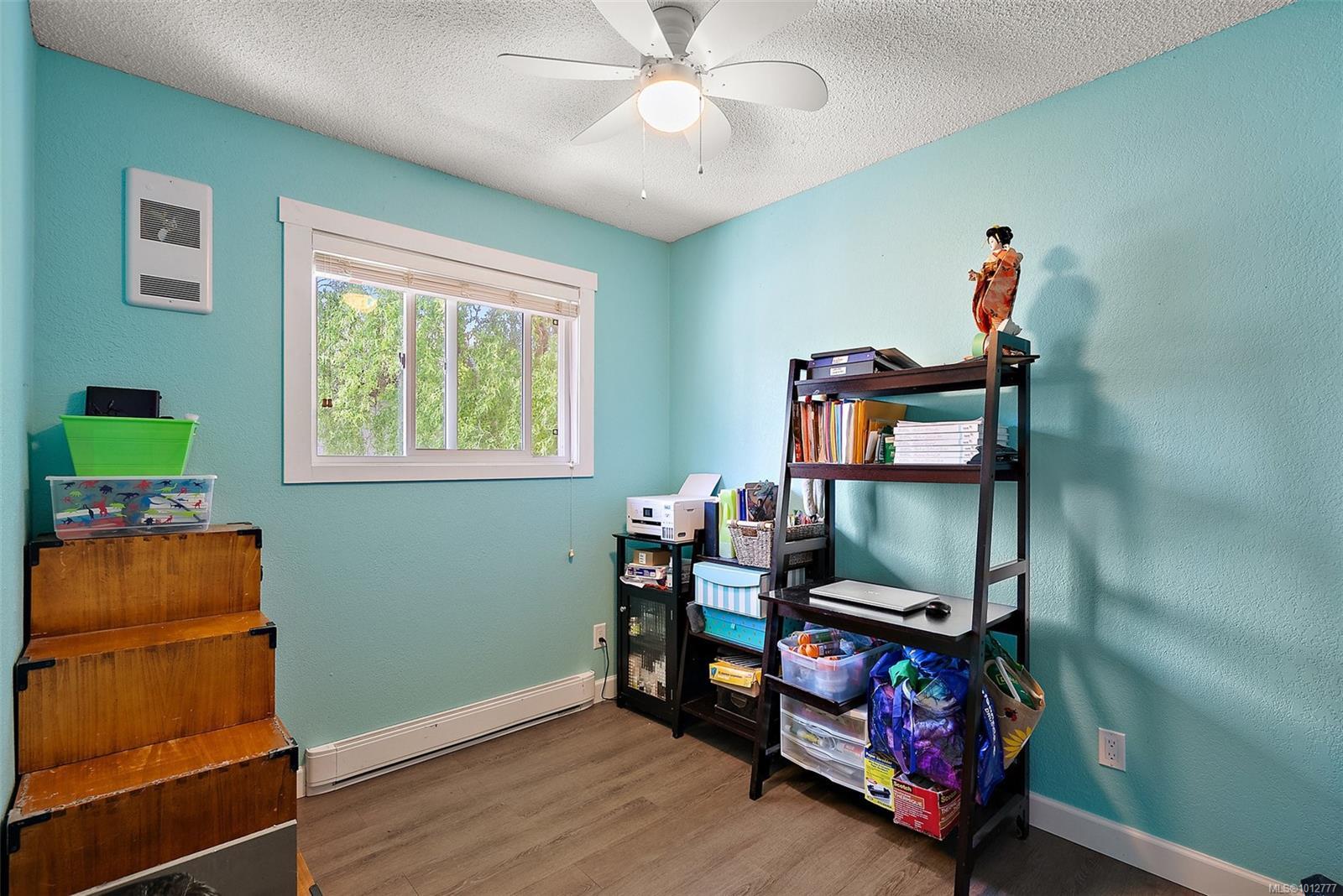 VIEW ROYAL, British Columbia, V9B 6N7, CA, 5 Bedrooms Bedrooms, ,Residential,For Sale,1951218