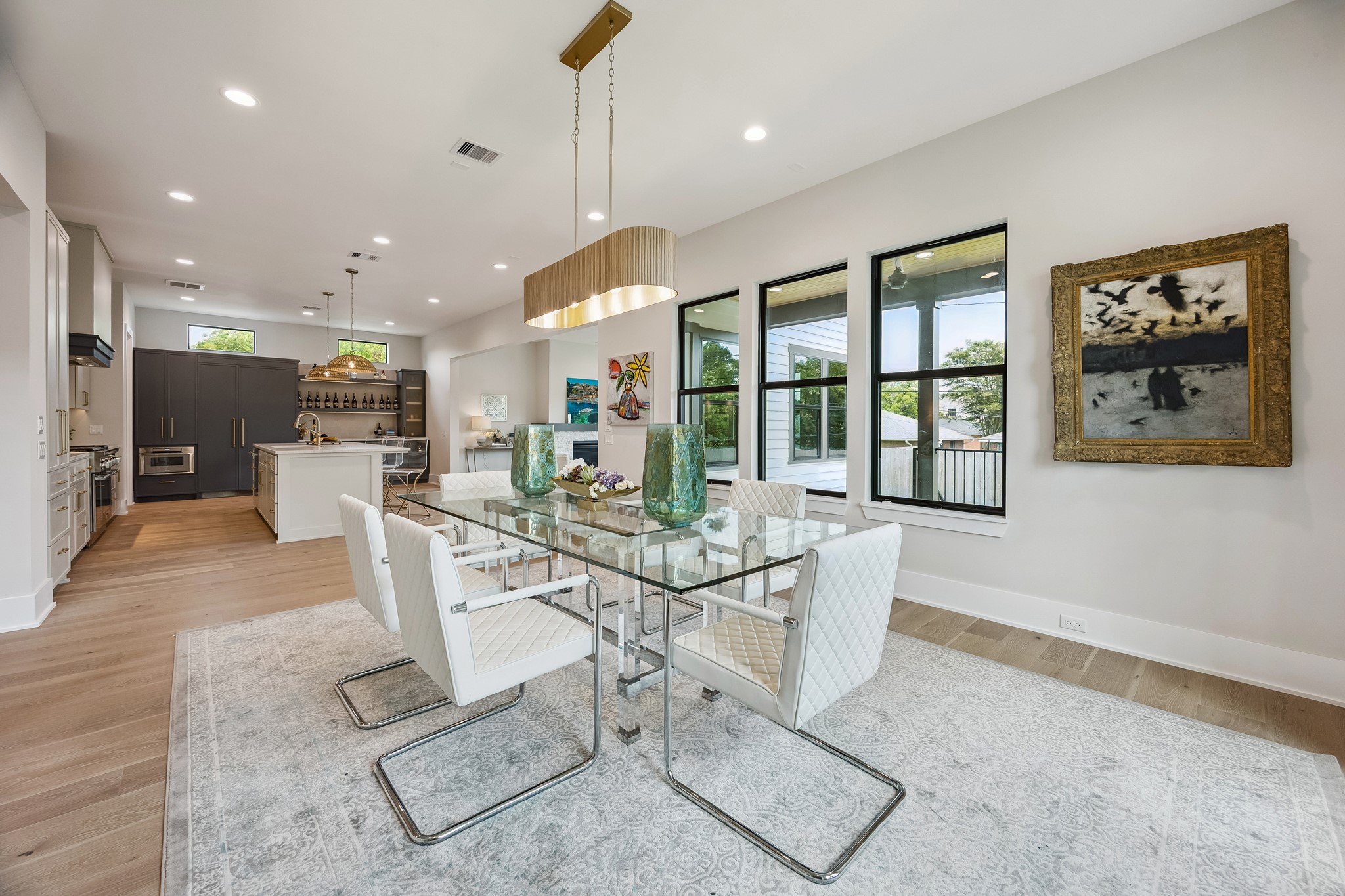  2214 Chantilly Lane - 物件實景