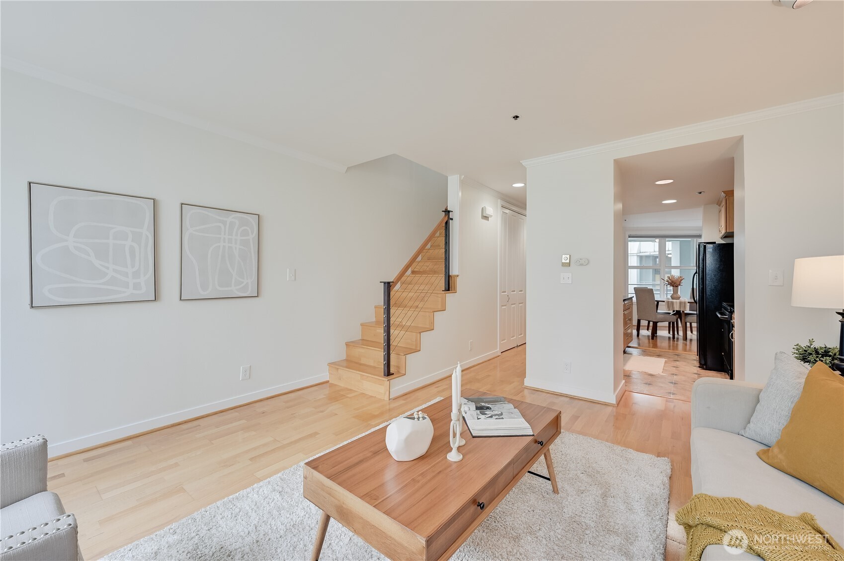 Seattle, Washington, 98101, United States, 2 Bedrooms Bedrooms, ,1 BathroomBathrooms,Residential,For Sale,1827633