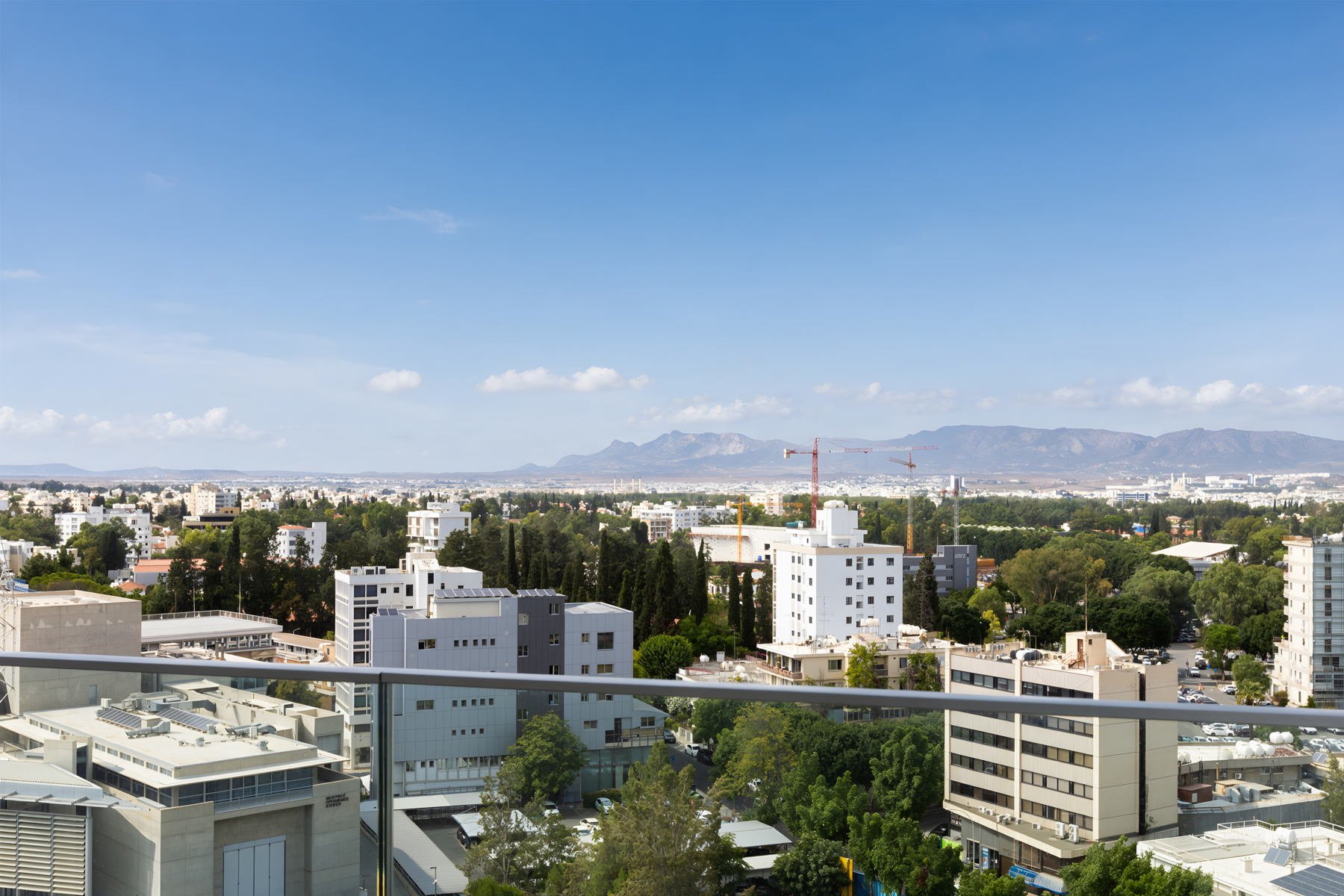  Serviced Three Bedroom Residence in the Heart of Nicosia - 物件實景