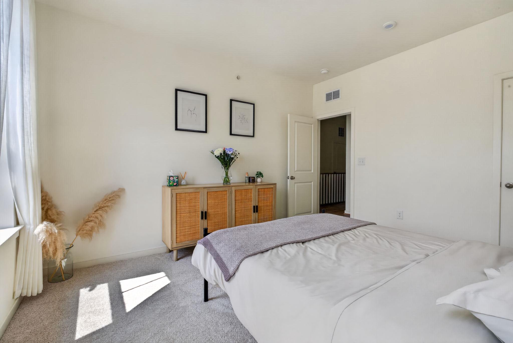  20980 Bluebird Square, Sterling, VA, 20165 - 物件實景