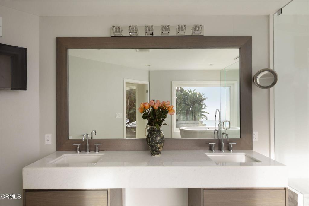 Rancho Palos Verdes, California, 90275, United States, 4 Bedrooms Bedrooms, ,3 BathroomsBathrooms,Residential,For Sale,1999028