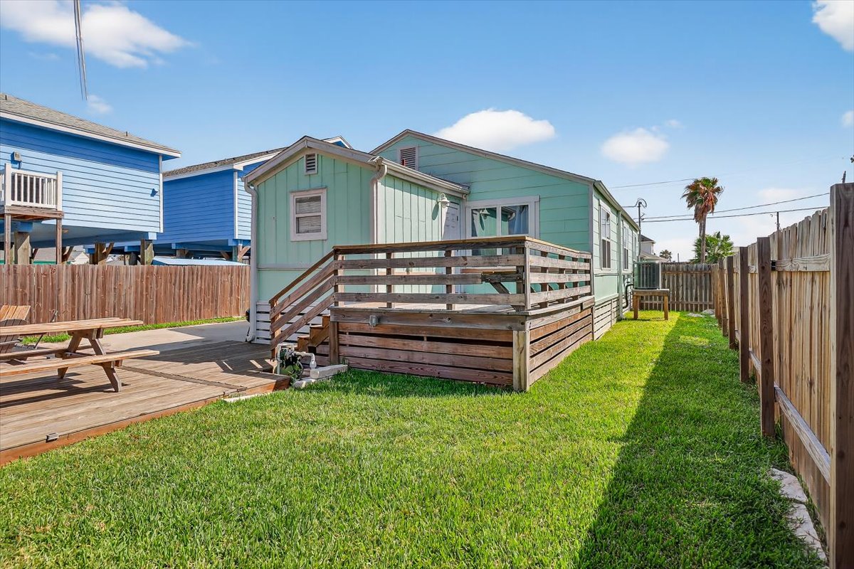 Port Aransas, Texas, 78373, United States, 3 Bedrooms Bedrooms, ,2 BathroomsBathrooms,Residential,For Sale,1973811