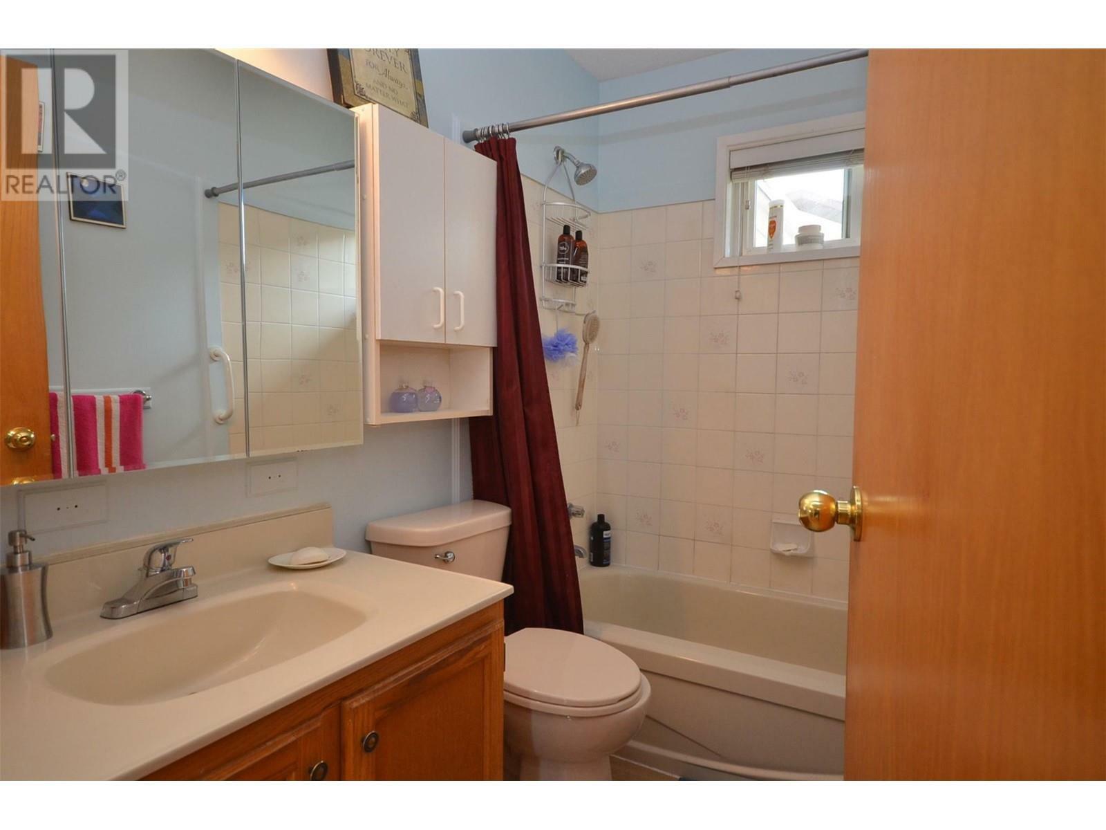 VERNON, British Columbia, V1T 8N5, CA, 3 Bedrooms Bedrooms, ,2 BathroomsBathrooms,Residential,For Sale,1838513