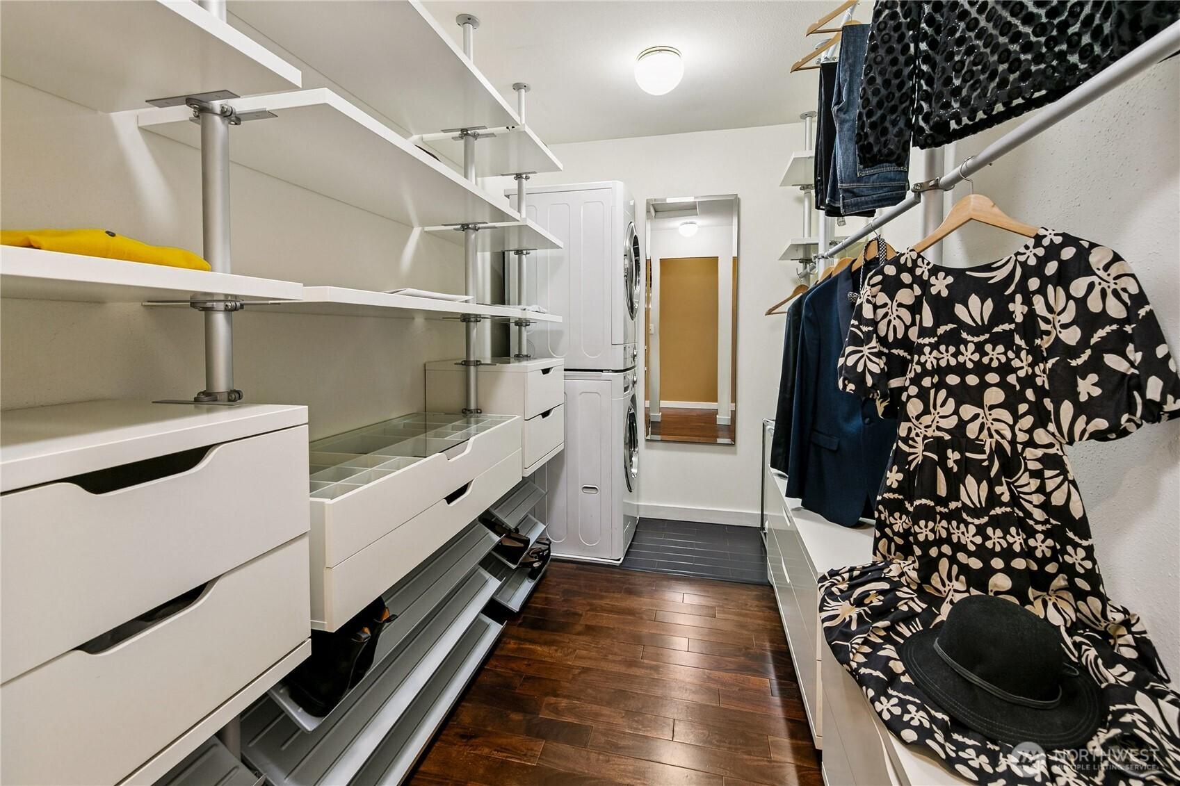 SEATTLE, Washington, 98112, United States, 3 Bedrooms Bedrooms, ,3 BathroomsBathrooms,Residential,For Sale,1875763