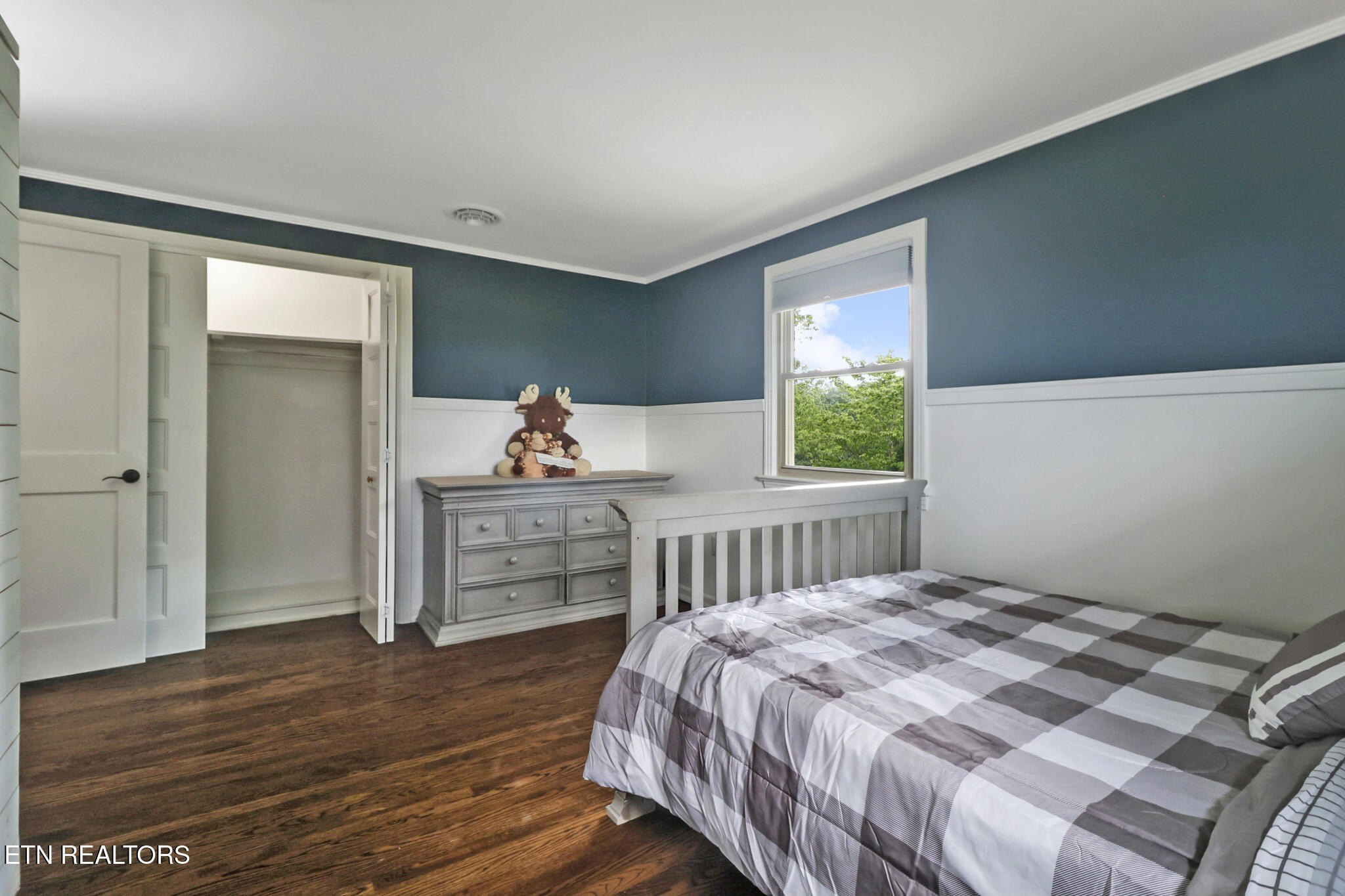 Crossville, Tennessee, 38571, United States, 5 Bedrooms Bedrooms, ,3 BathroomsBathrooms,Residential,For Sale,1986080