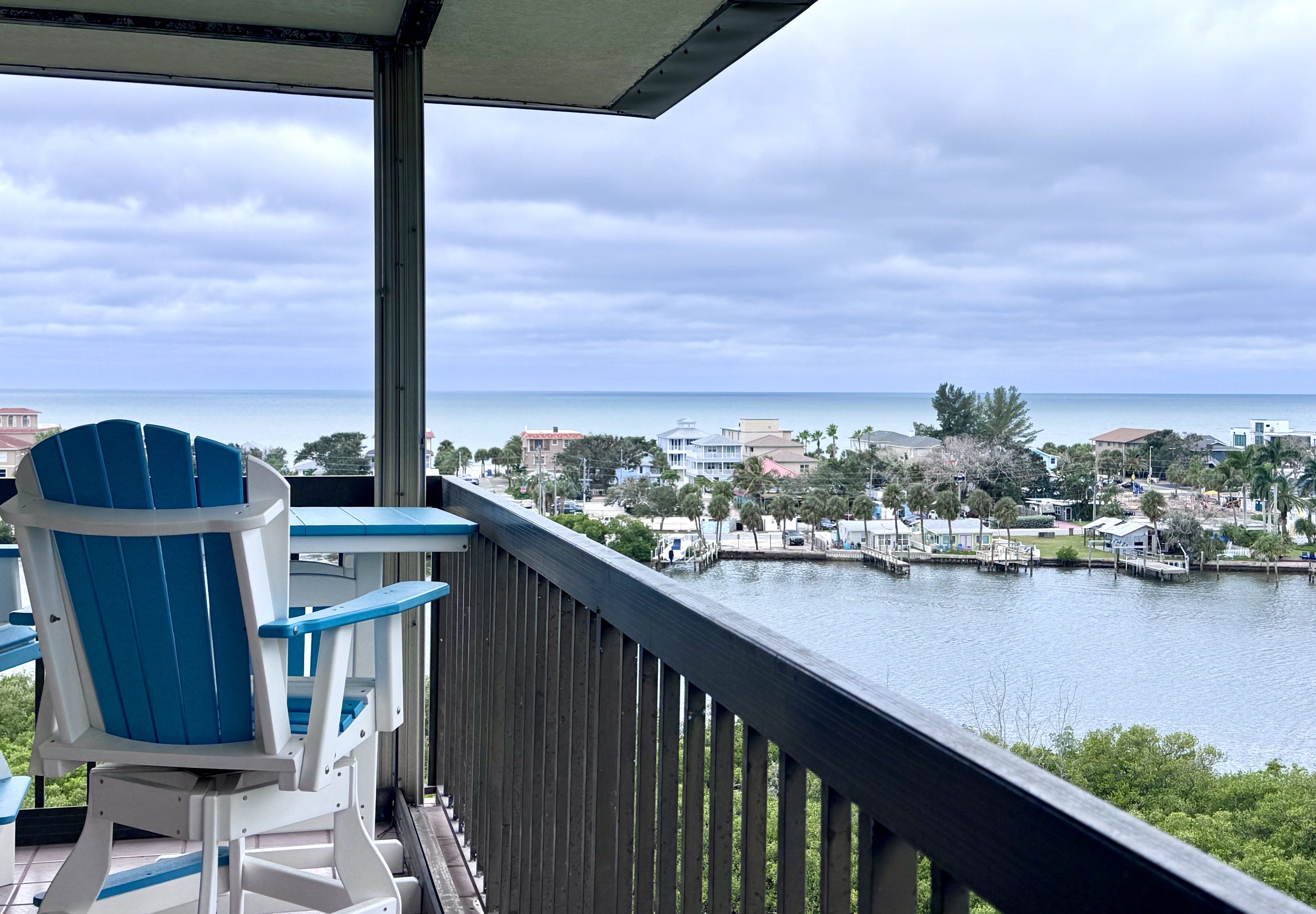 Largo, Florida, 33774, United States, 2 Bedrooms Bedrooms, ,2 BathroomsBathrooms,Residential,For Sale,2008953