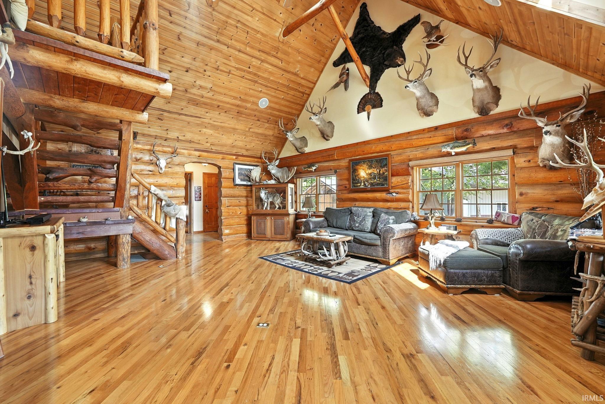 Kimmell, Indiana, 46760, United States, 2 Bedrooms Bedrooms, ,3 BathroomsBathrooms,Residential,For Sale,1928188