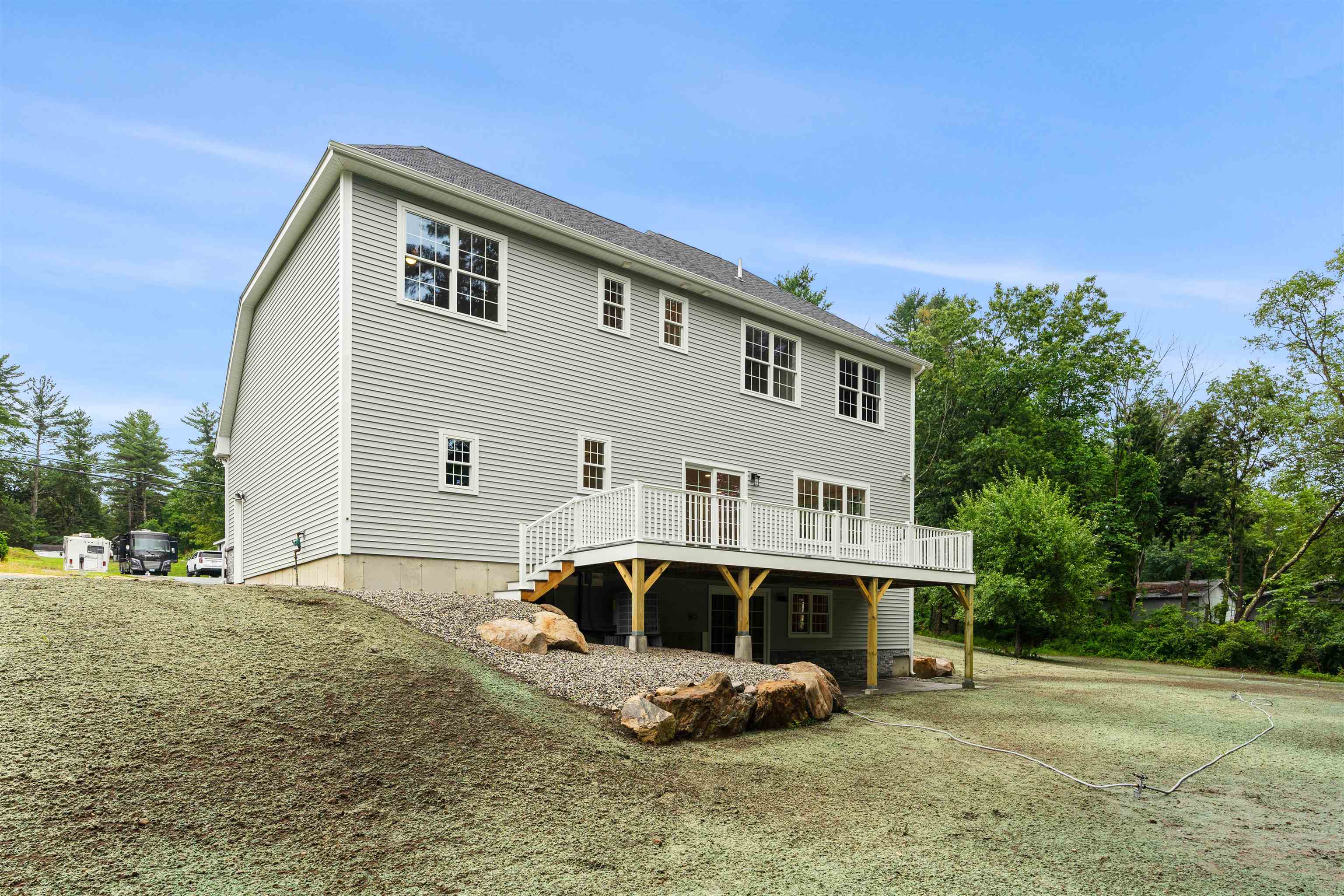 Hooksett, New Hampshire, 03106, United States, 4 Bedrooms Bedrooms, ,3 BathroomsBathrooms,Residential,For Sale,1895985