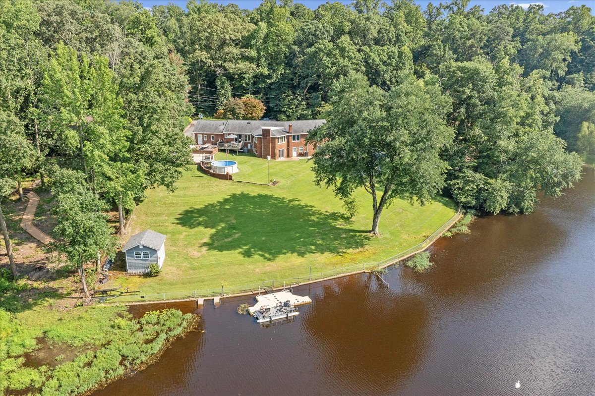 Chester, Virginia, 23831, United States, 5 Bedrooms Bedrooms, ,4 BathroomsBathrooms,Residential,For Sale,1889514