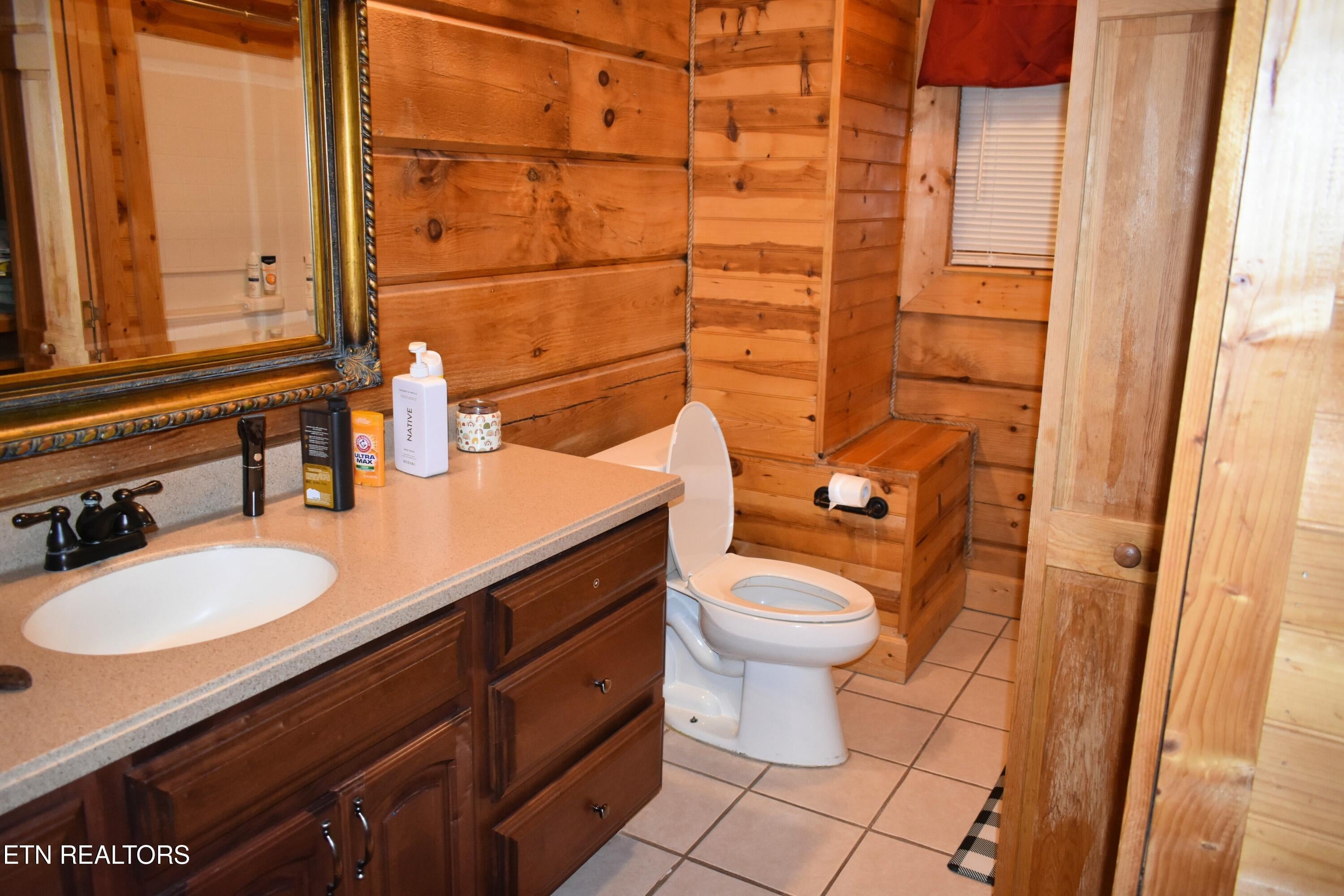 New Tazewell, Tennessee, 37825, United States, 3 Bedrooms Bedrooms, ,3 BathroomsBathrooms,Residential,For Sale,1961424