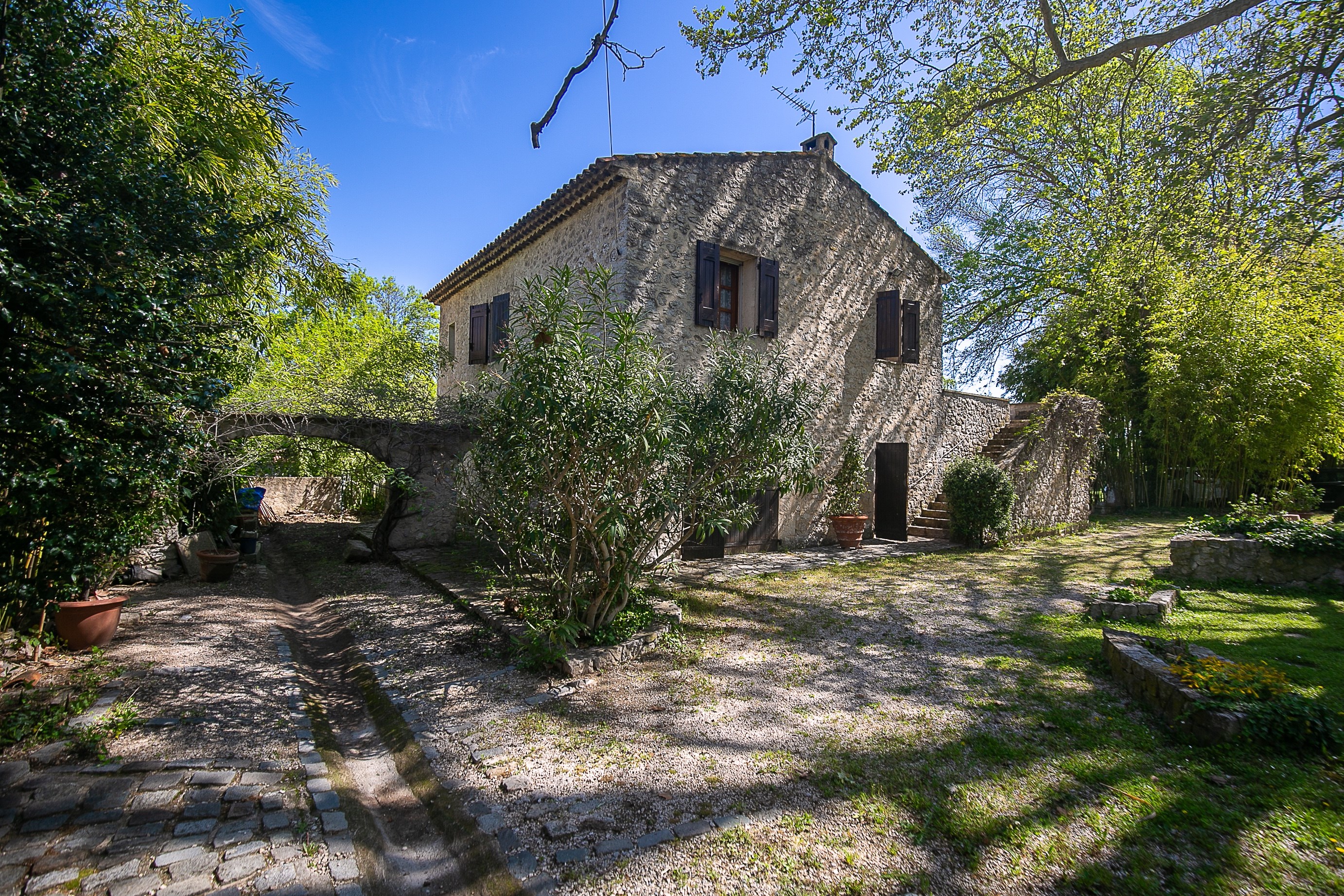 Stones Houses to renovate - 物件實景