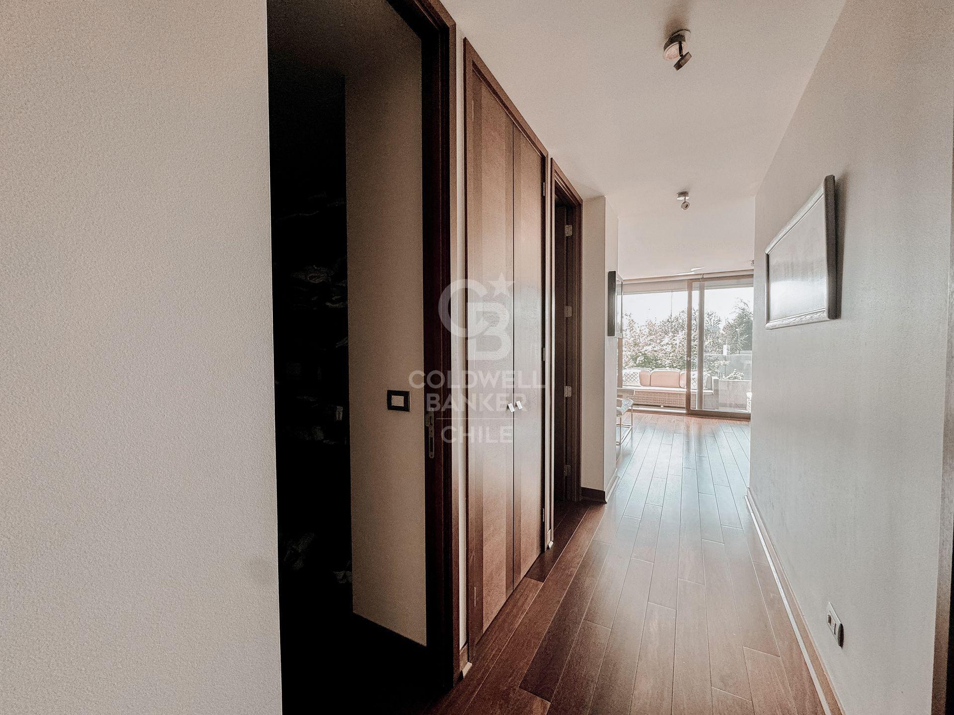 Lo Barnechea, Chile, 4 Bedrooms Bedrooms, ,6 BathroomsBathrooms,Residential,For Sale,1959093