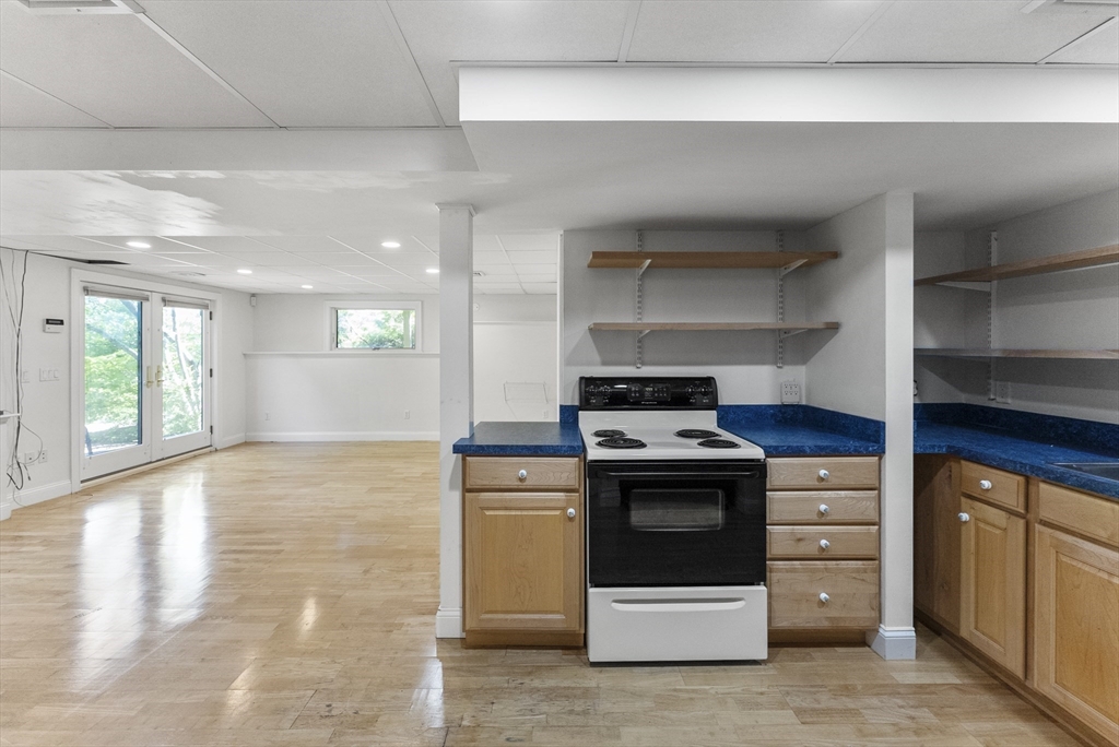 Plymouth, Massachusetts, 02360, United States, 4 Bedrooms Bedrooms, ,4 BathroomsBathrooms,Residential,For Sale,1903288