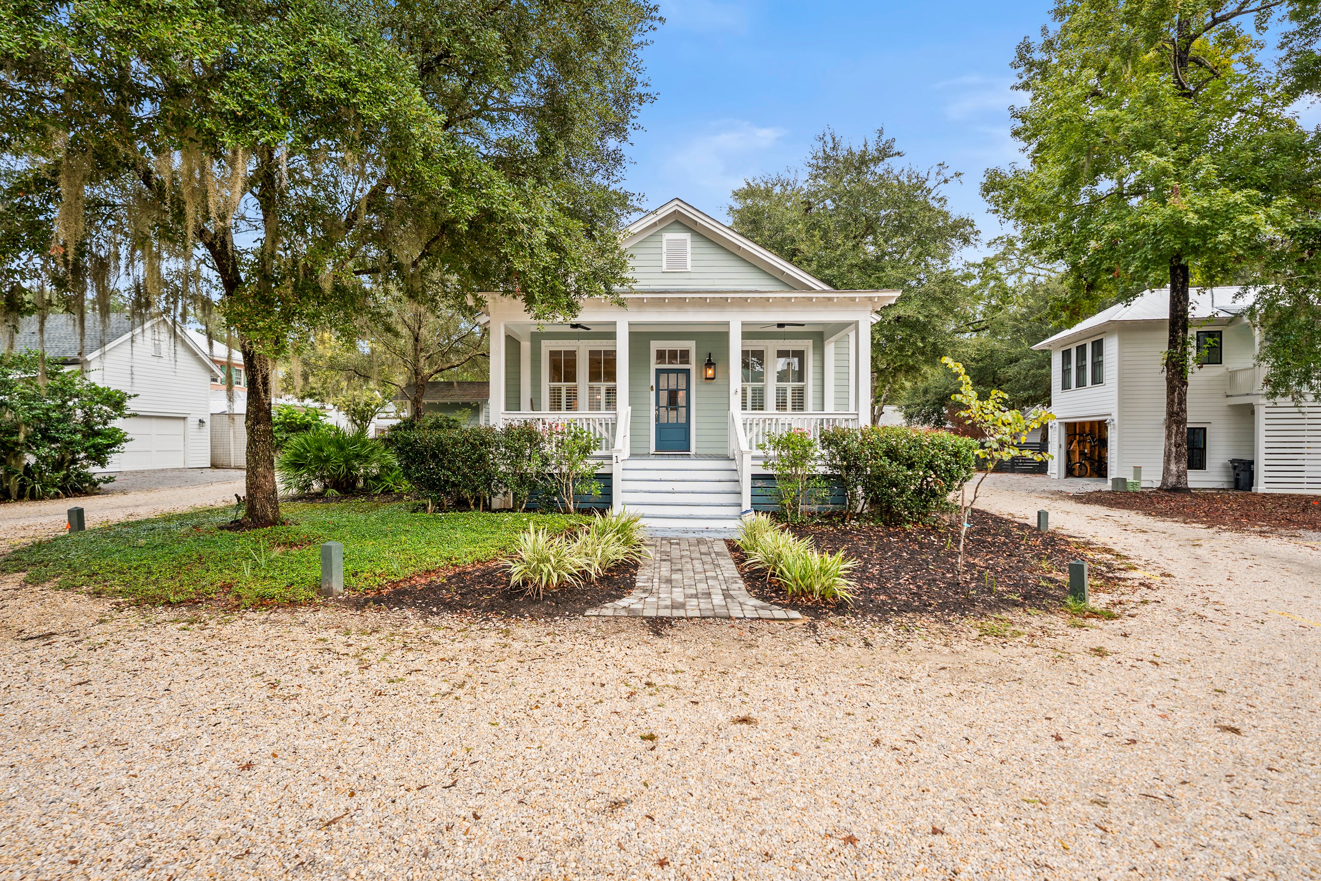 Beaufort, South Carolina, 29906, United States, 2 Bedrooms Bedrooms, ,2 BathroomsBathrooms,Residential,For Sale,1982171