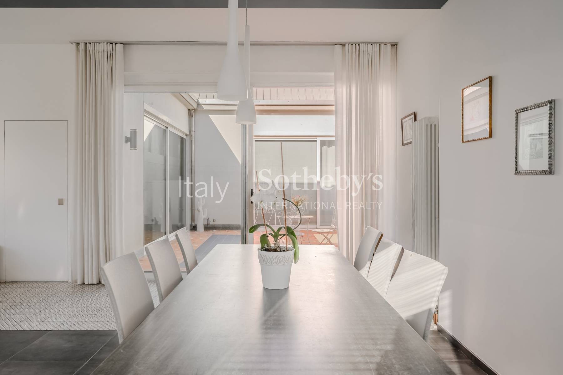  Modern villa surrounded by nature - 物件實景