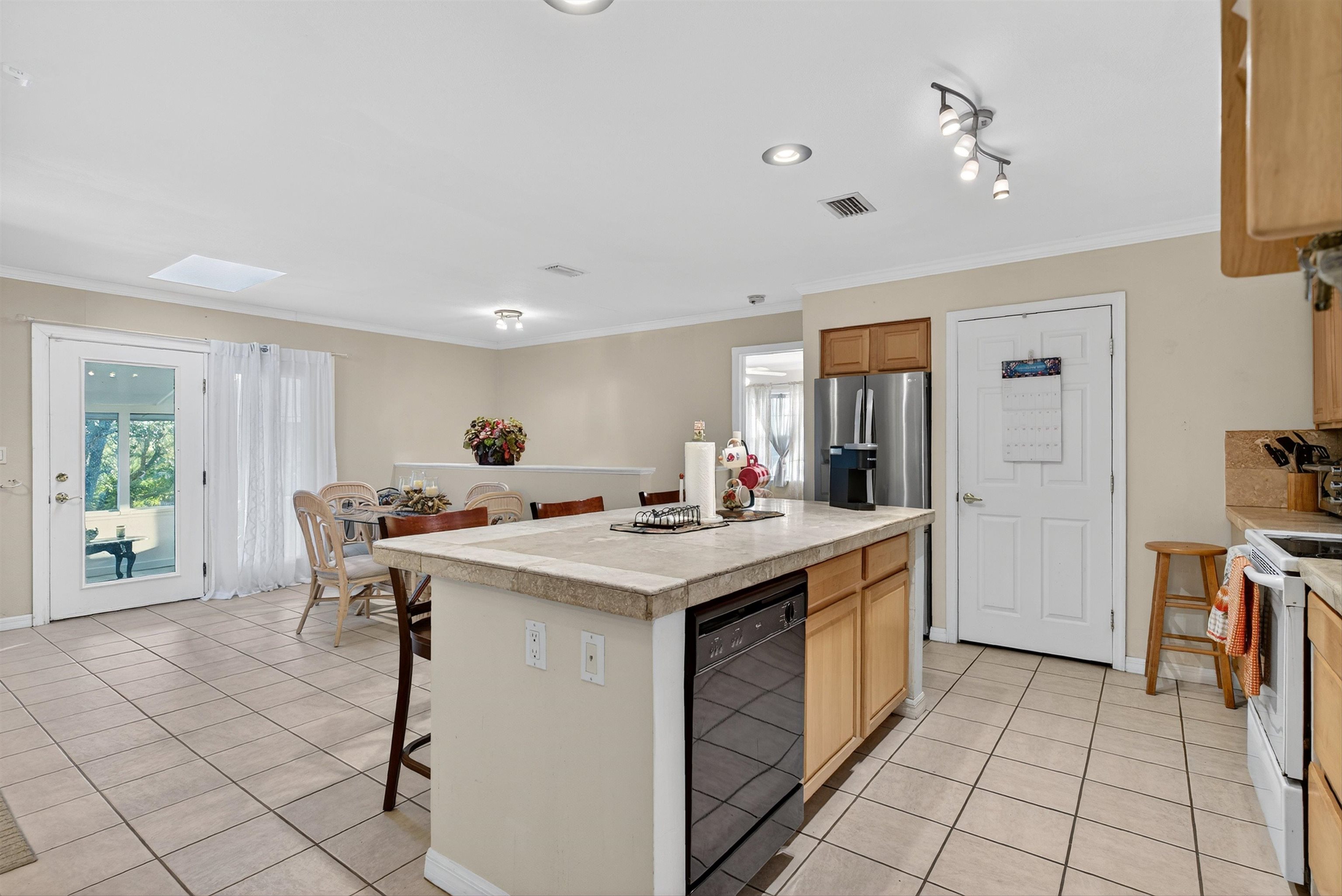 St Augustine, Florida, 32080, United States, 3 Bedrooms Bedrooms, ,3 BathroomsBathrooms,Residential,For Sale,2001984