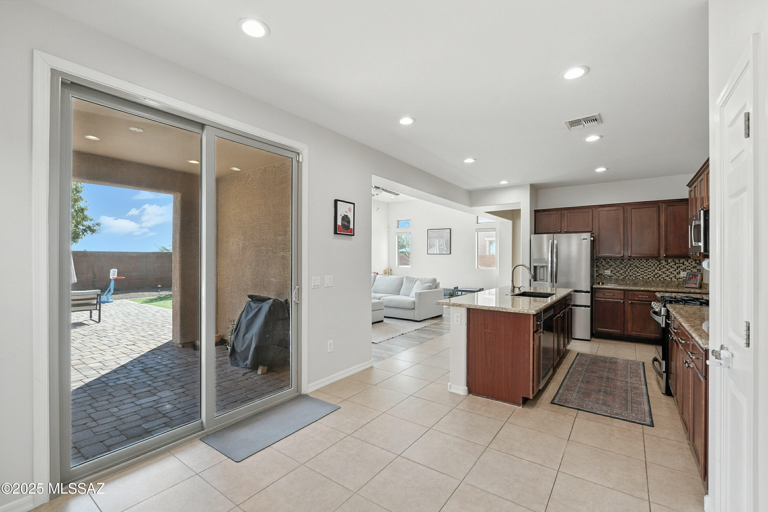 Marana, Arizona, 85658, United States, 3 Bedrooms Bedrooms, ,4 BathroomsBathrooms,Residential,For Sale,1911374