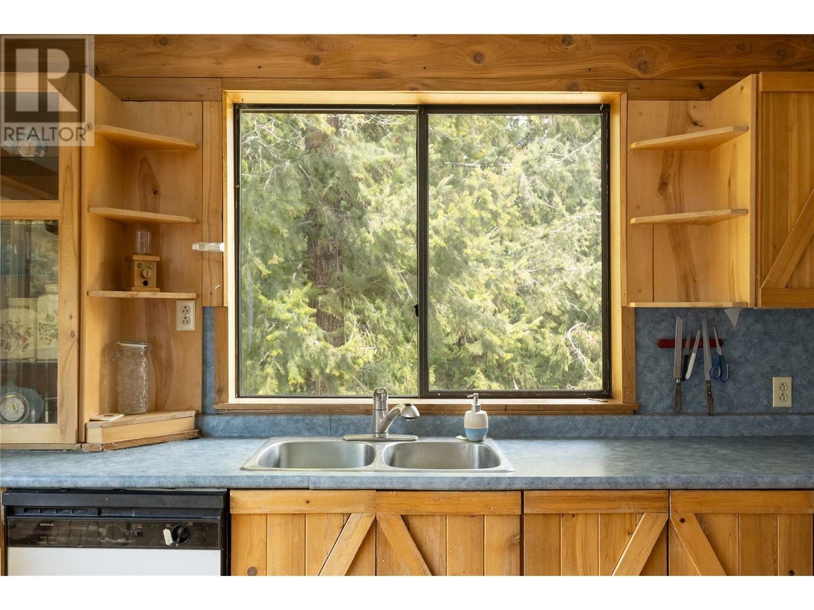 LUMBY, British Columbia, V0E 2G1, CA, 3 Bedrooms Bedrooms, ,2 BathroomsBathrooms,Residential,For Sale,1838495