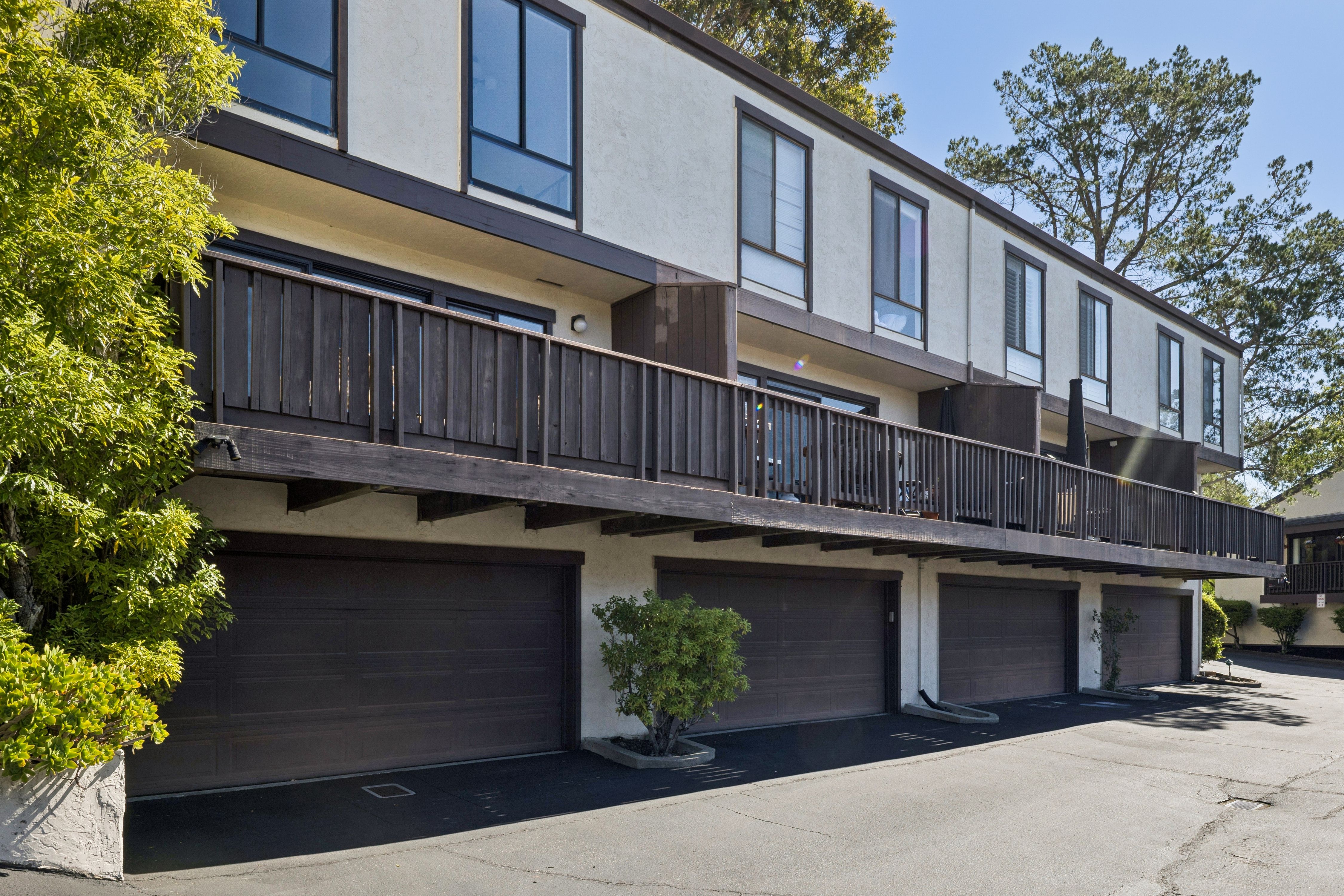  Spacious Greenbrae Townhome - 物件實景