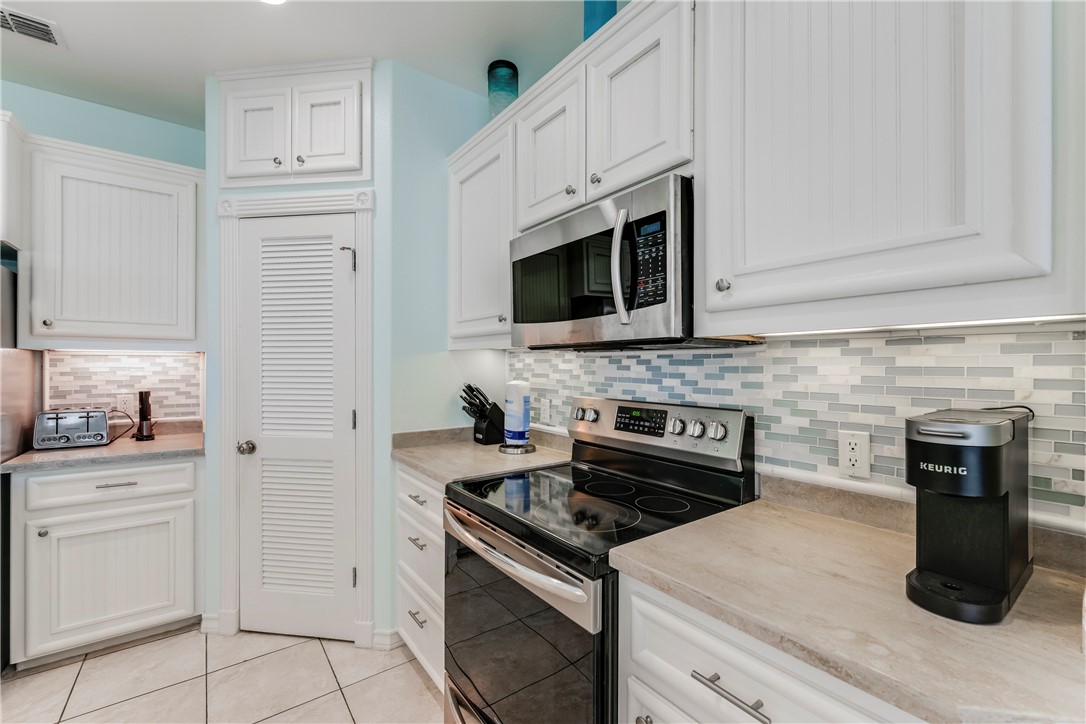 Corpus Christi, Texas, 78418, United States, 3 Bedrooms Bedrooms, ,4 BathroomsBathrooms,Residential,For Sale,1758670