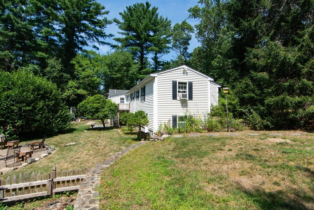 Hanson, Massachusetts, 02341, United States, 3 Bedrooms Bedrooms, ,Residential,For Sale,1920673