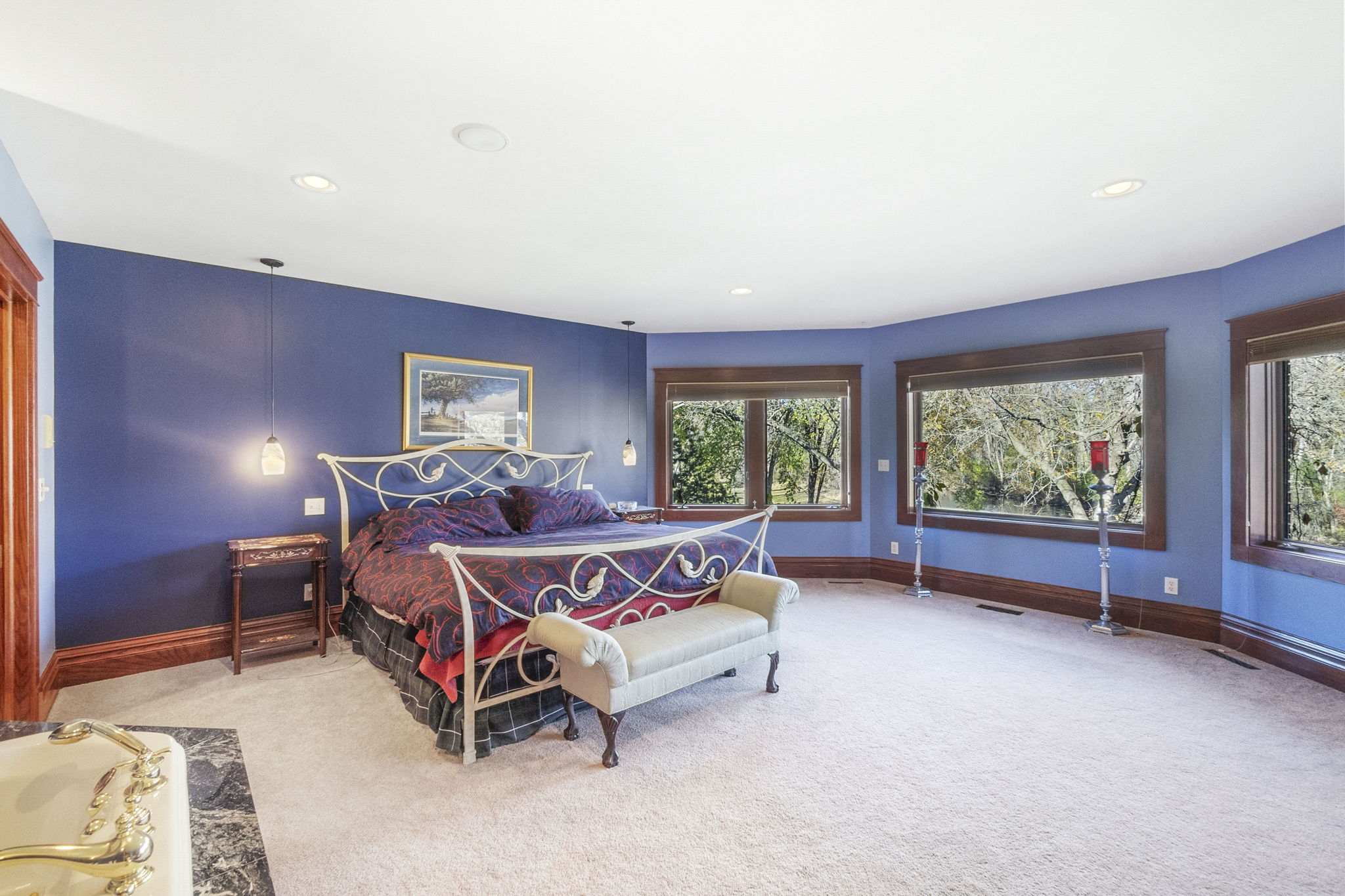 Mason City, Iowa, 50401, United States, 5 Bedrooms Bedrooms, ,3 BathroomsBathrooms,Residential,For Sale,1974101