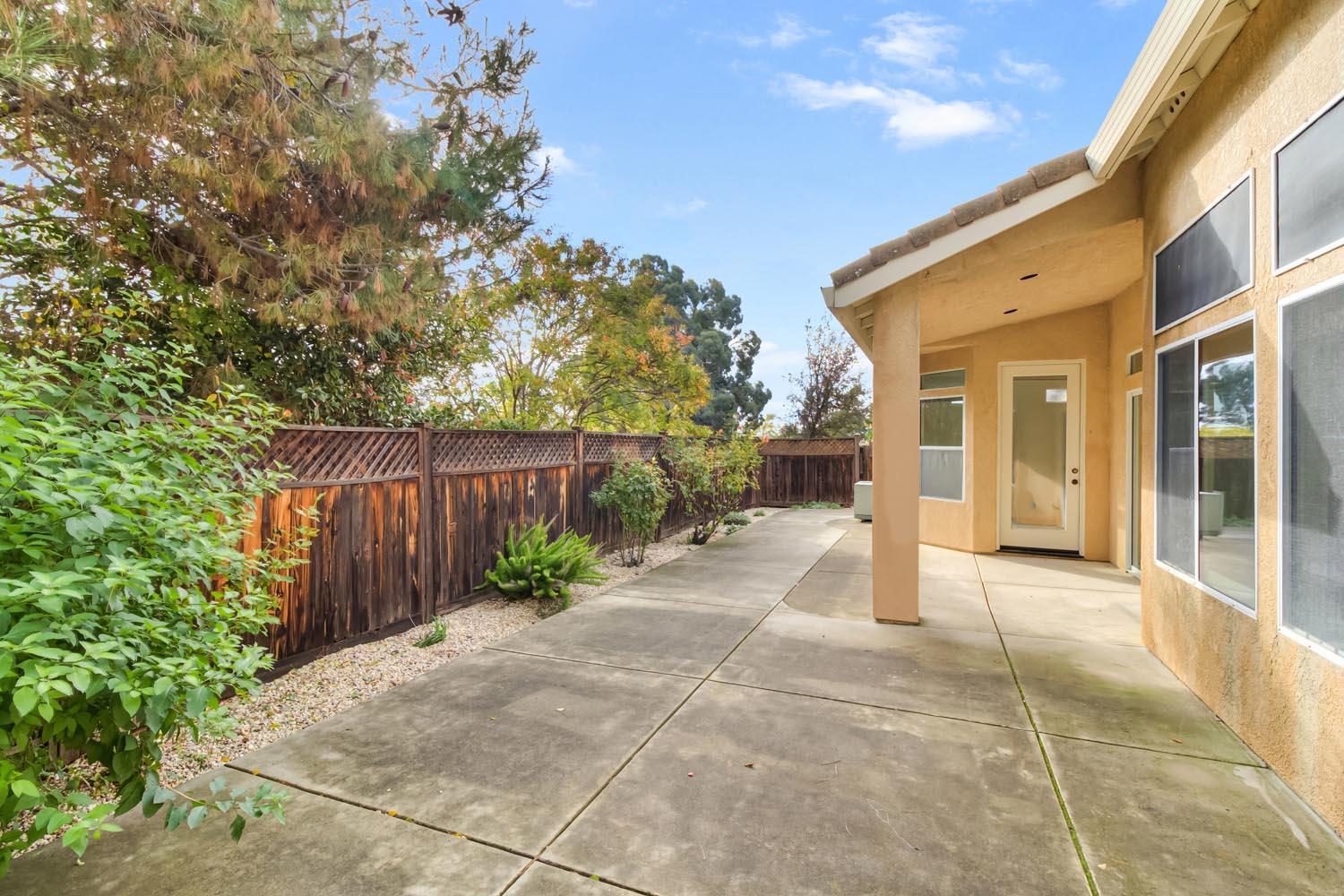 Ione, California, 95640, United States, 3 Bedrooms Bedrooms, ,2 BathroomsBathrooms,Residential,For Sale,1997452