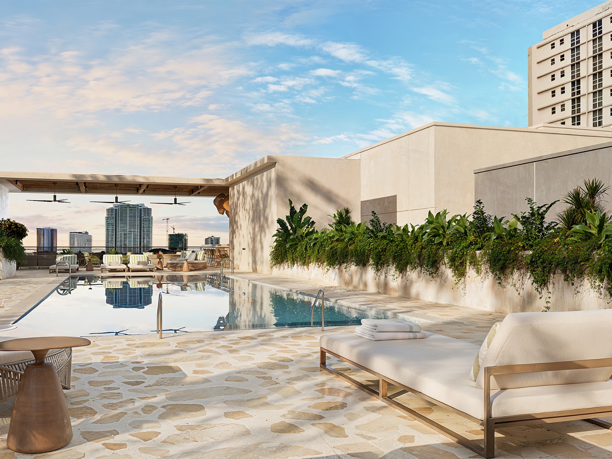  1741 SW 2nd Avenue, Miami, FL, 33129 - 物件實景