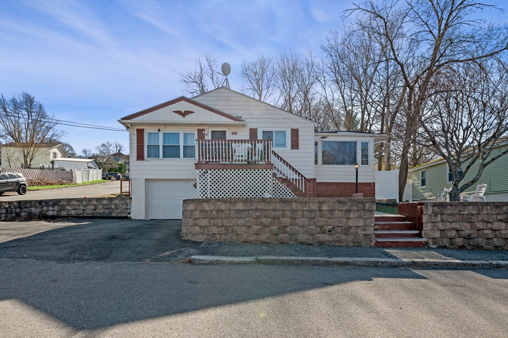 Lawrence, Massachusetts, 01841, United States, 4 Bedrooms Bedrooms, ,2 BathroomsBathrooms,Residential,For Sale,1871018