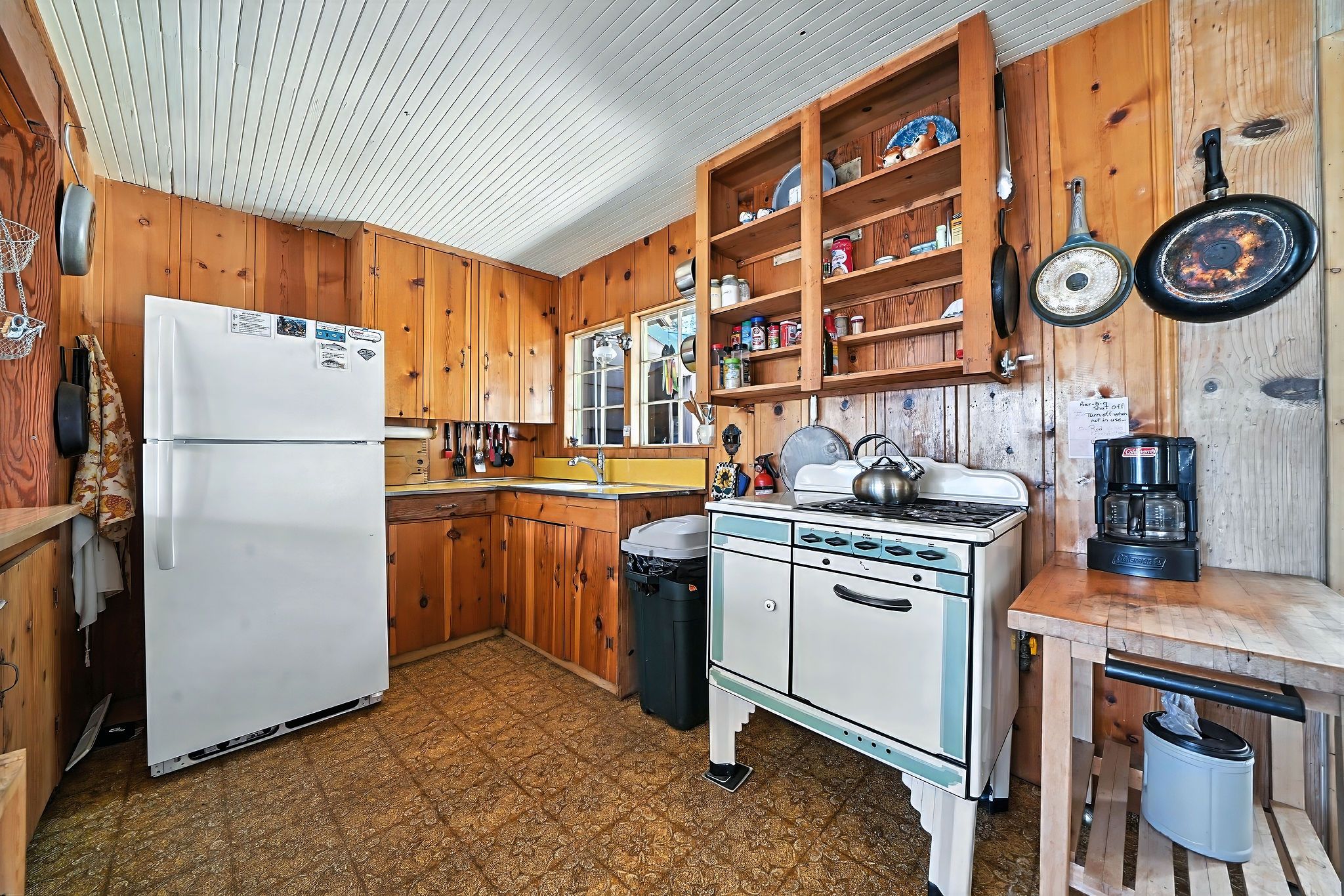 A Rare Opportunity to Own One of Silver Lake’s Best-Located Cabins - 物件實景
