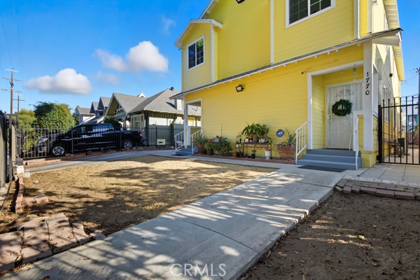 Los Angeles, California, 90007, United States, ,Residential,For Sale,1979560