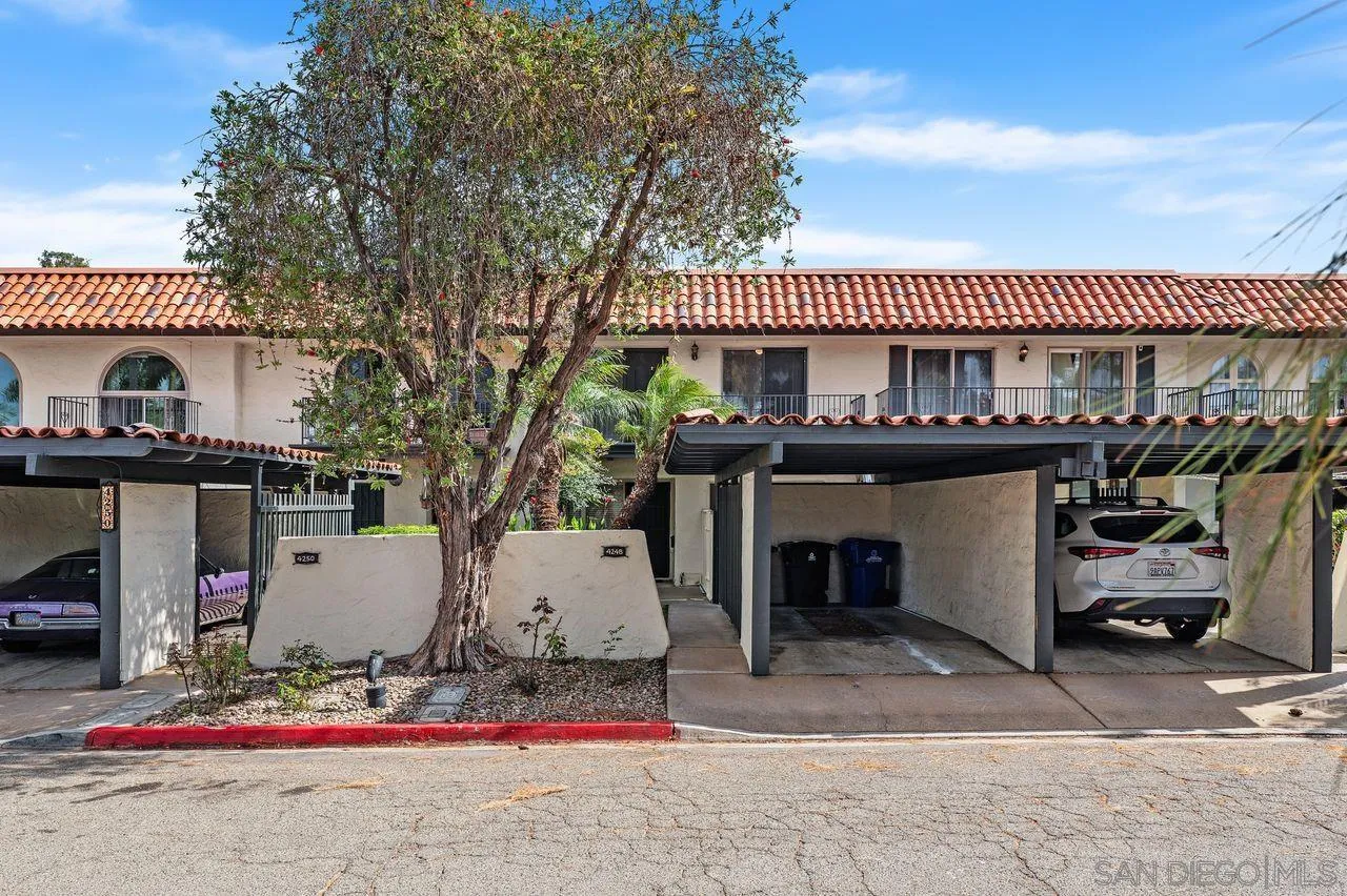 San Diego, California, 92110, United States, 4 Bedrooms Bedrooms, ,3 BathroomsBathrooms,Residential,For Sale,1940951