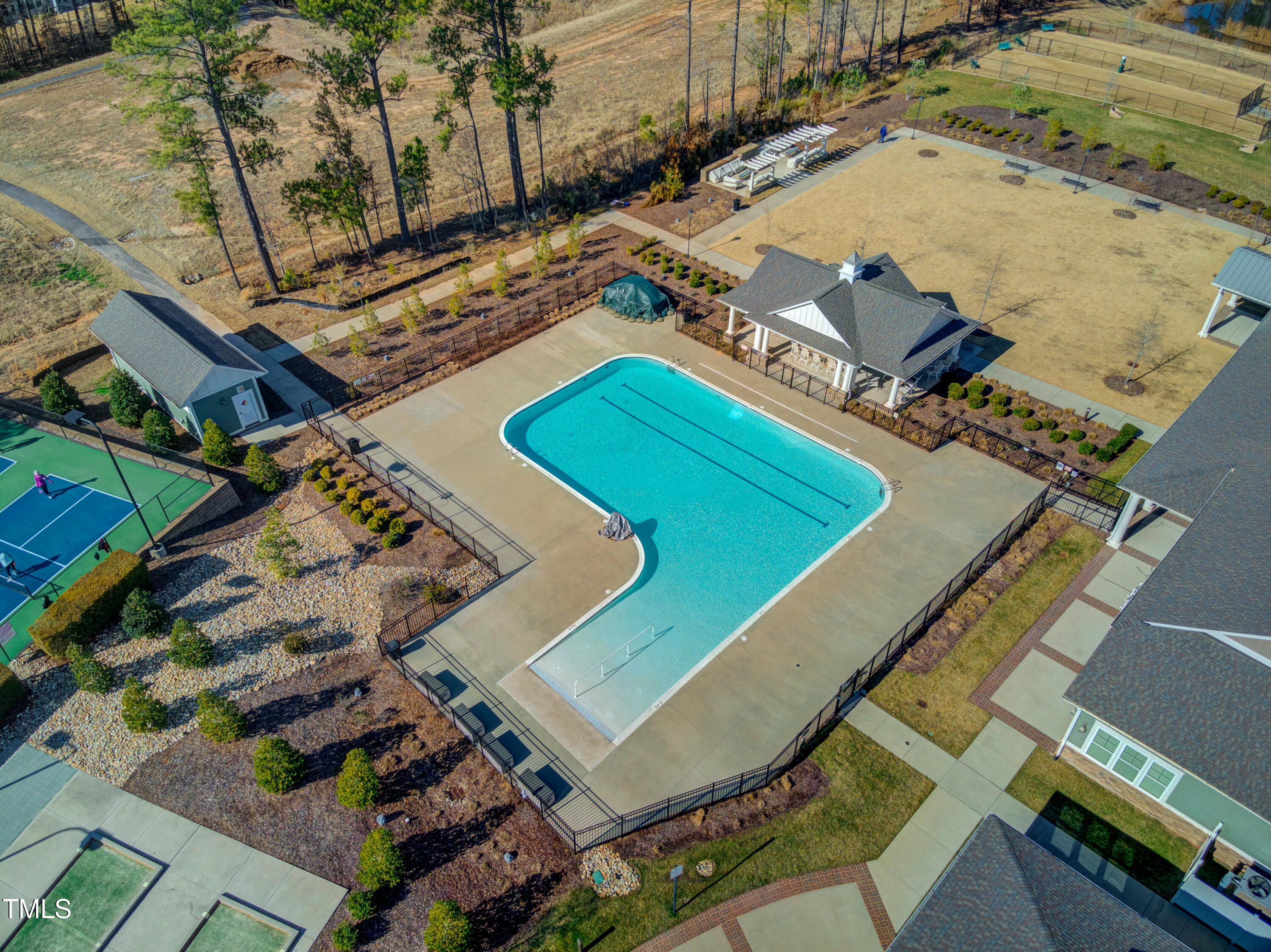 Durham, North Carolina, 27703, United States, 2 Bedrooms Bedrooms, ,2 BathroomsBathrooms,Residential,For Sale,1882419