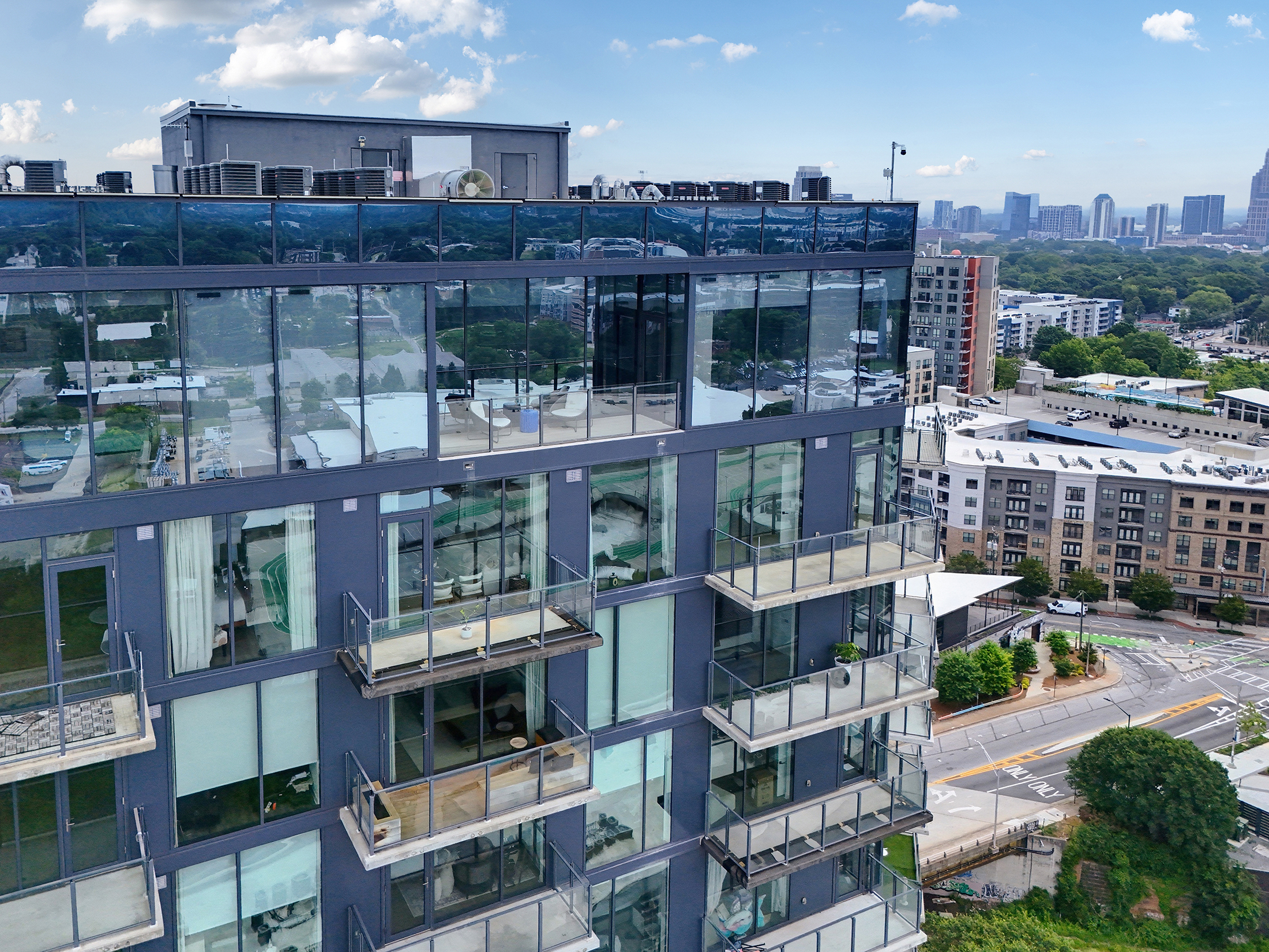  Penthouse Condo Overlooking West Midtown - 物件實景