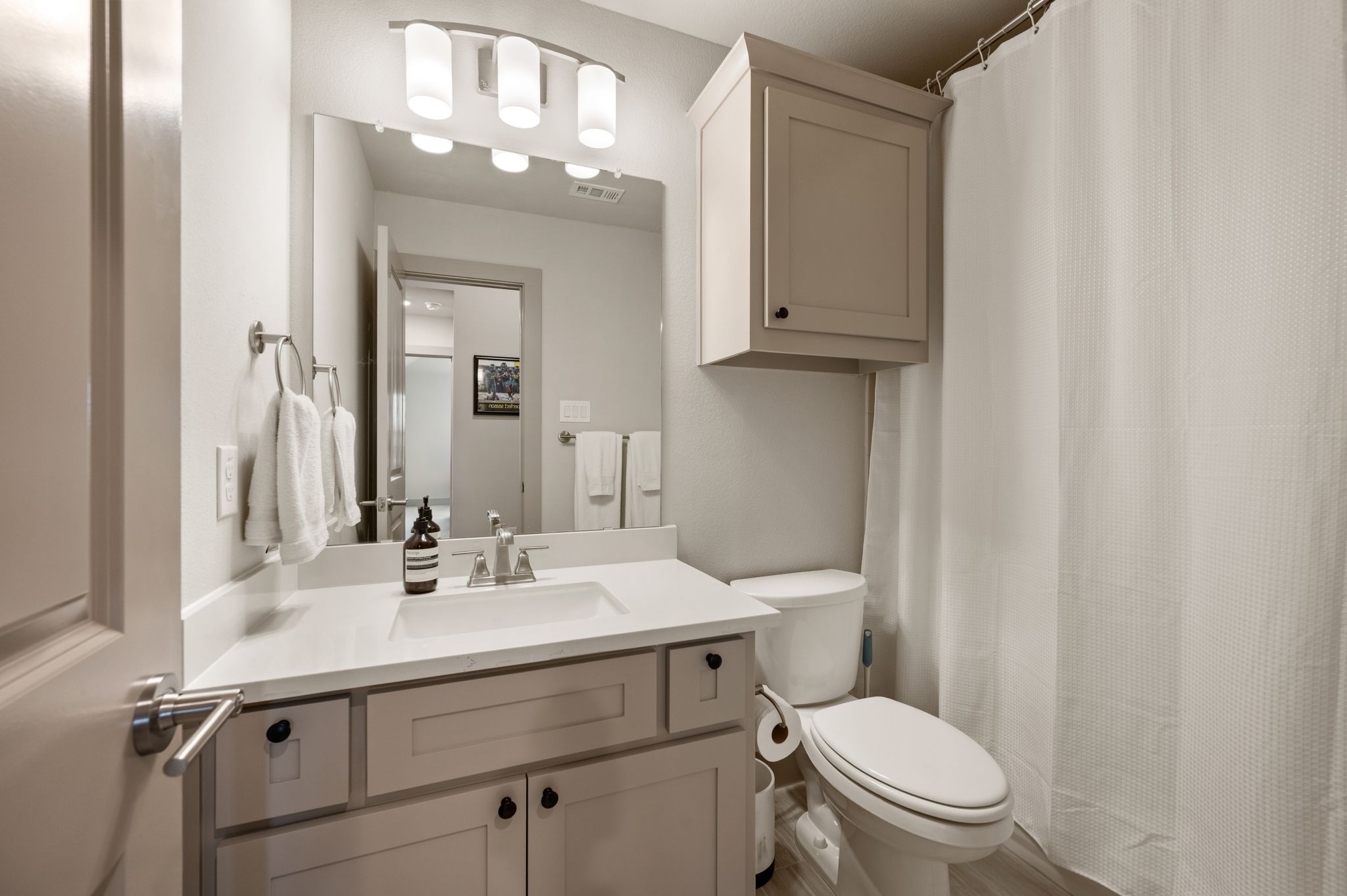  Modern Luxury Meets Effortless Living at The Abbey At Mercer Crossing - 物件實景
