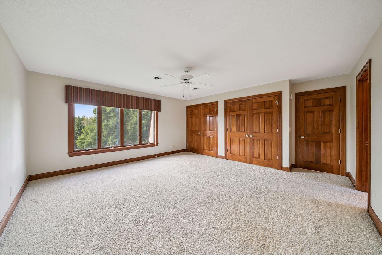 Stillwater, Minnesota, 55082, United States, 4 Bedrooms Bedrooms, ,3 BathroomsBathrooms,Residential,For Sale,1934431