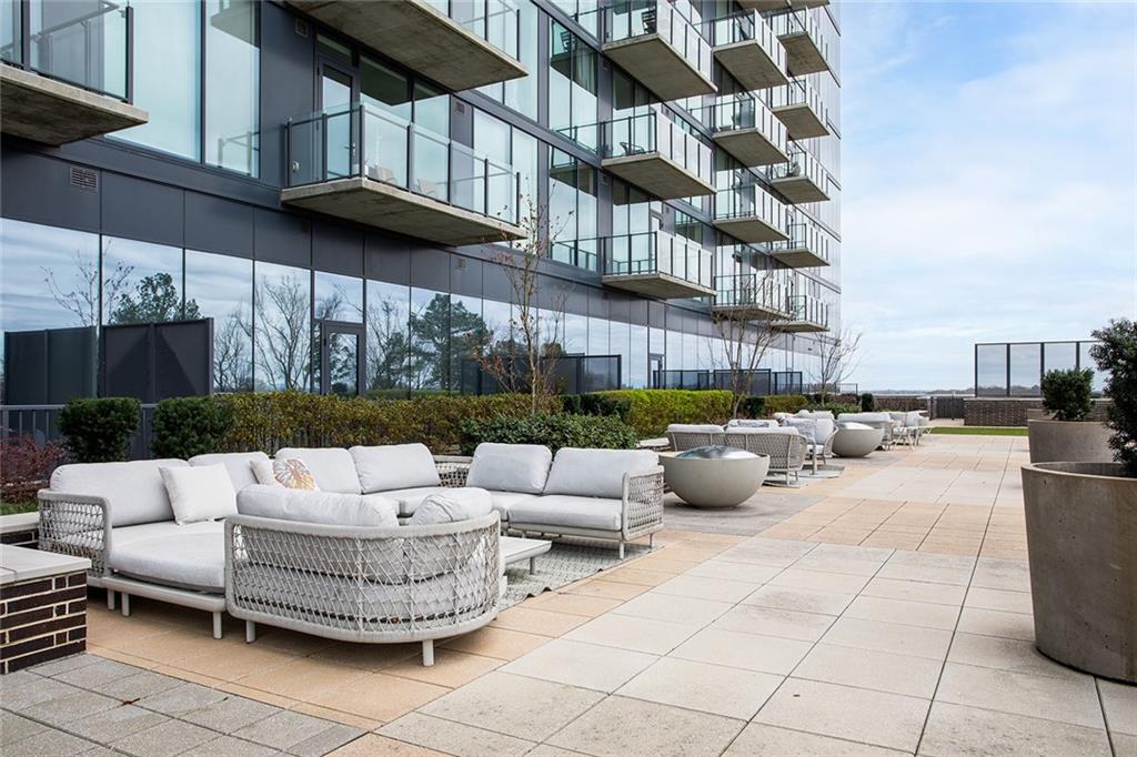 Atlanta, Georgia, 30318, United States, 2 Bedrooms Bedrooms, ,3 BathroomsBathrooms,Residential,For Sale,1849919