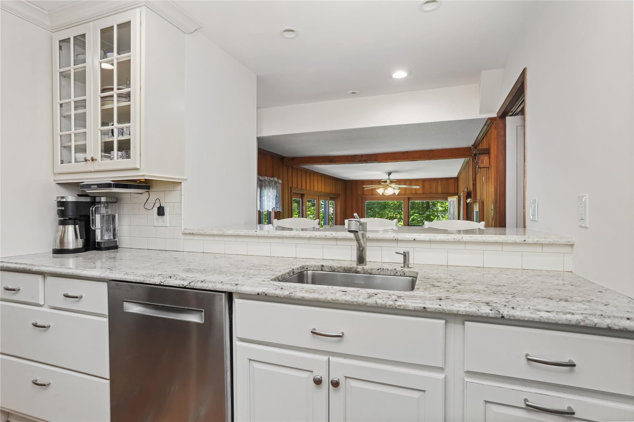 Pleasantville, New York, 10570, United States, 4 Bedrooms Bedrooms, ,4 BathroomsBathrooms,Residential,For Sale,1896096