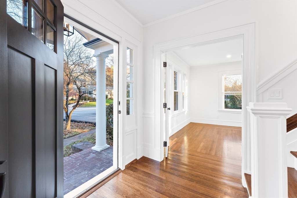 Franklin, Massachusetts, 02038, United States, 4 Bedrooms Bedrooms, ,2 BathroomsBathrooms,Residential,For Sale,2005165