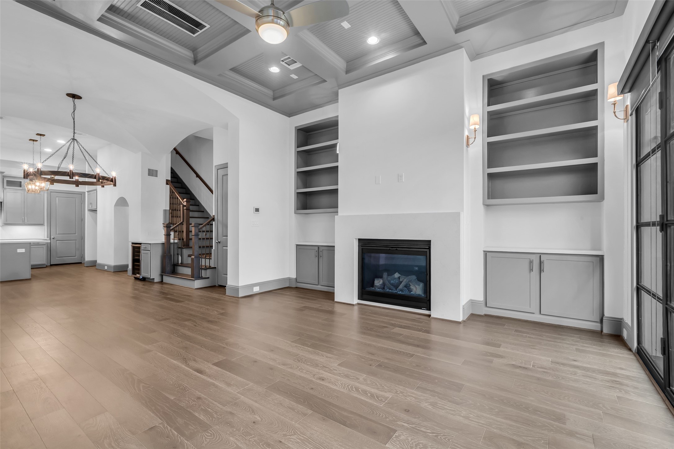 Houston, Texas, 77008, United States, 4 Bedrooms Bedrooms, ,4 BathroomsBathrooms,Residential,For Sale,1989556