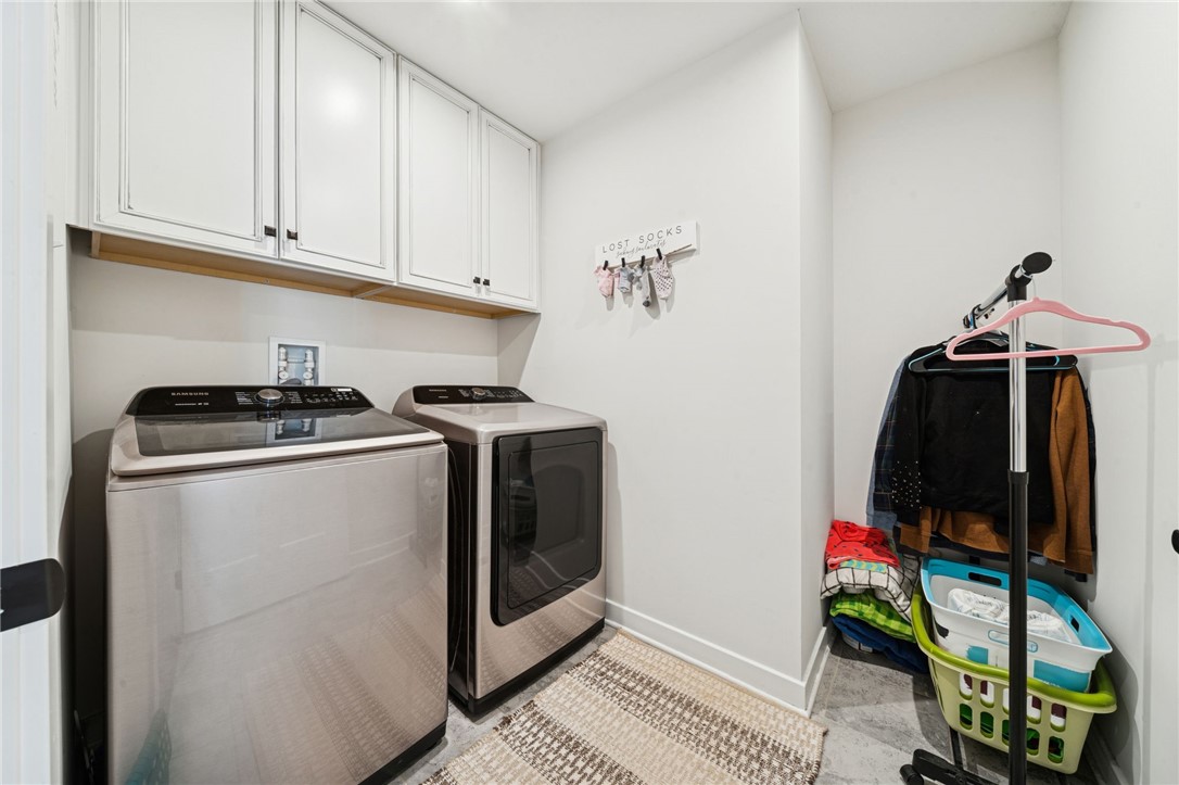 Penn Twp, Pennsylvania, 15644, United States, 4 Bedrooms Bedrooms, ,4 BathroomsBathrooms,Residential,For Sale,2010437