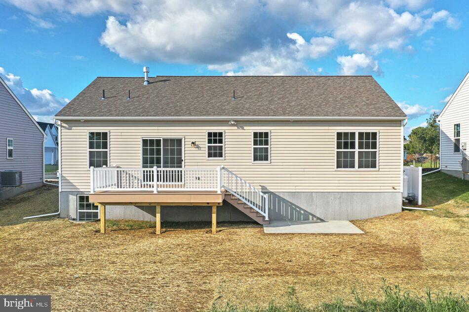 Strasburg, Pennsylvania, 17579, United States, 3 Bedrooms Bedrooms, ,2 BathroomsBathrooms,Residential,For Sale,1754697