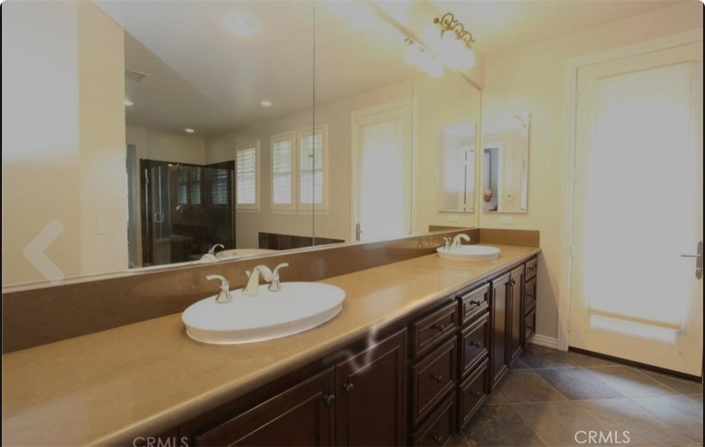 Calabasas, California, 91302, United States, 4 Bedrooms Bedrooms, ,4 BathroomsBathrooms,Residential,For Sale,1978532